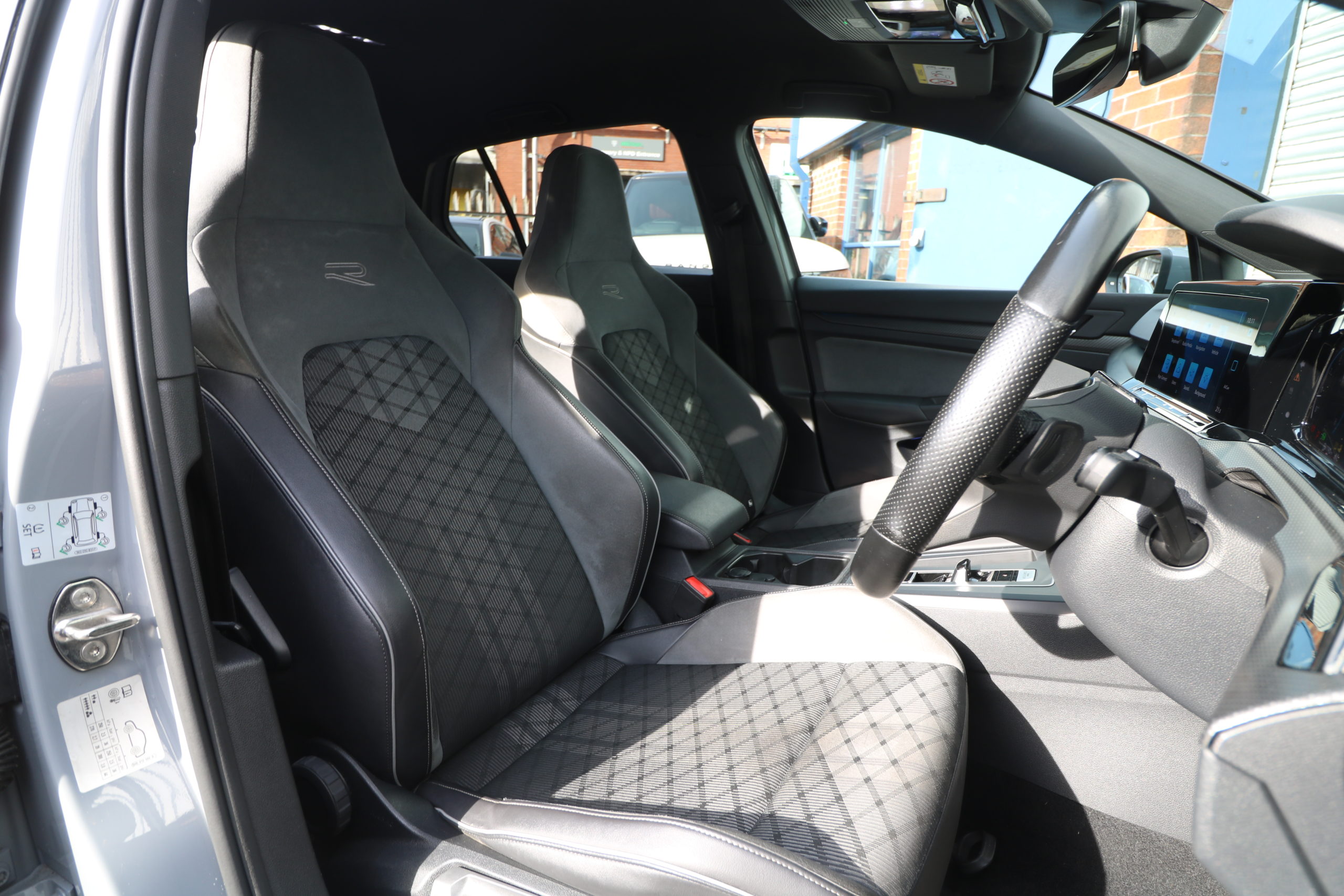 2022 (71) Volkswagen Golf 1.5 eTSI MHEV R-Line DSG Euro 6 (s/s) 5dr