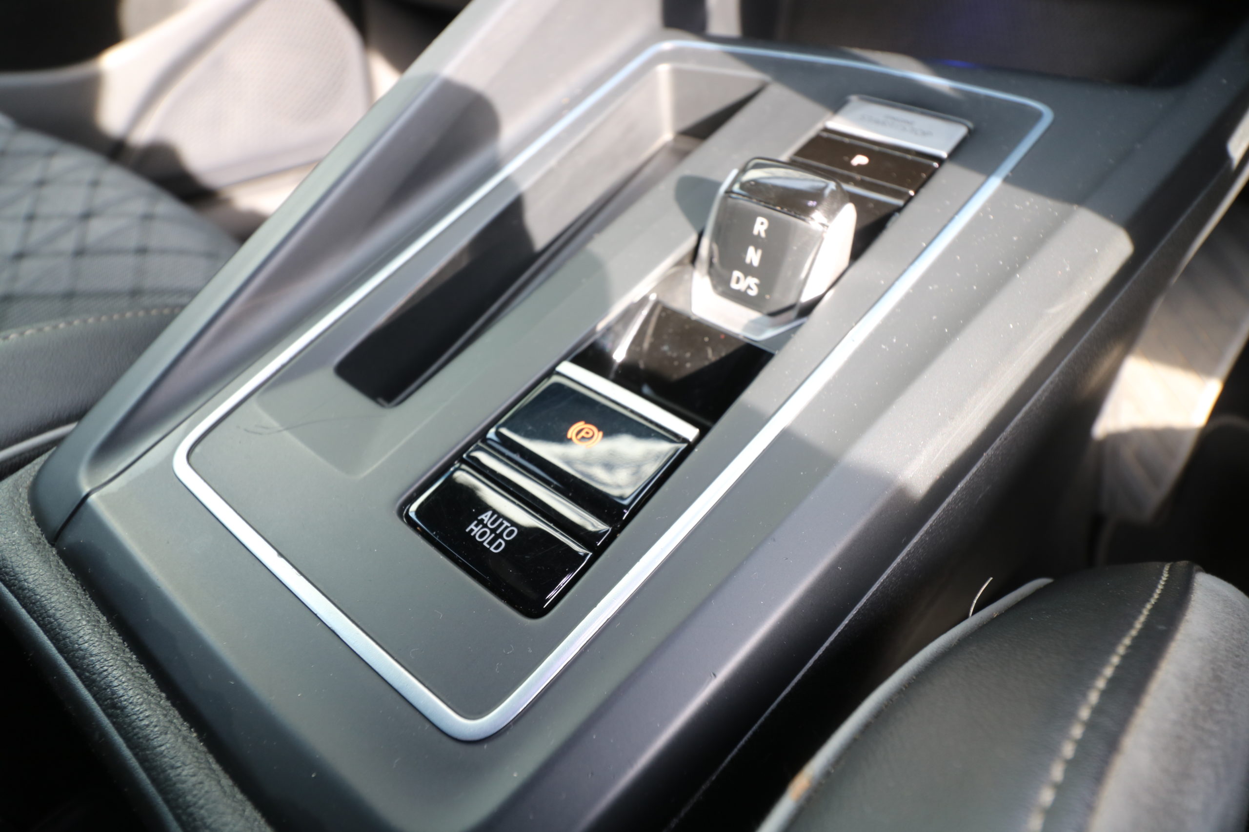 2022 (71) Volkswagen Golf 1.5 eTSI MHEV R-Line DSG Euro 6 (s/s) 5dr