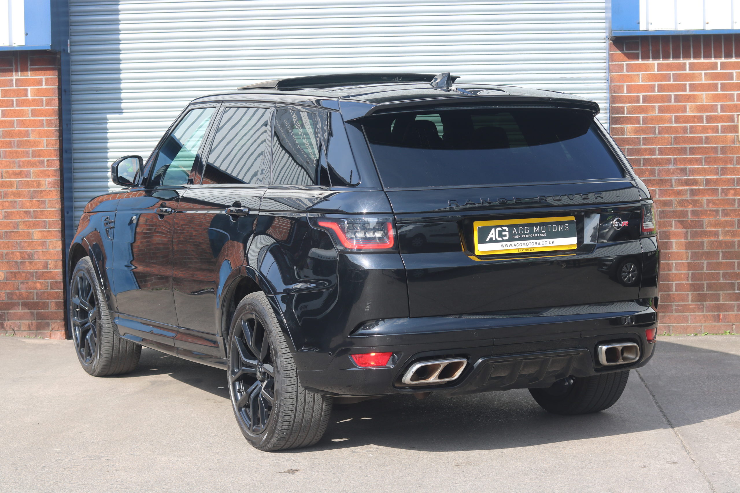2020 (70) Land Rover Range Rover Sport 5.0 P575 V8 SVR Auto 4WD Euro 6 (s/s) 5dr