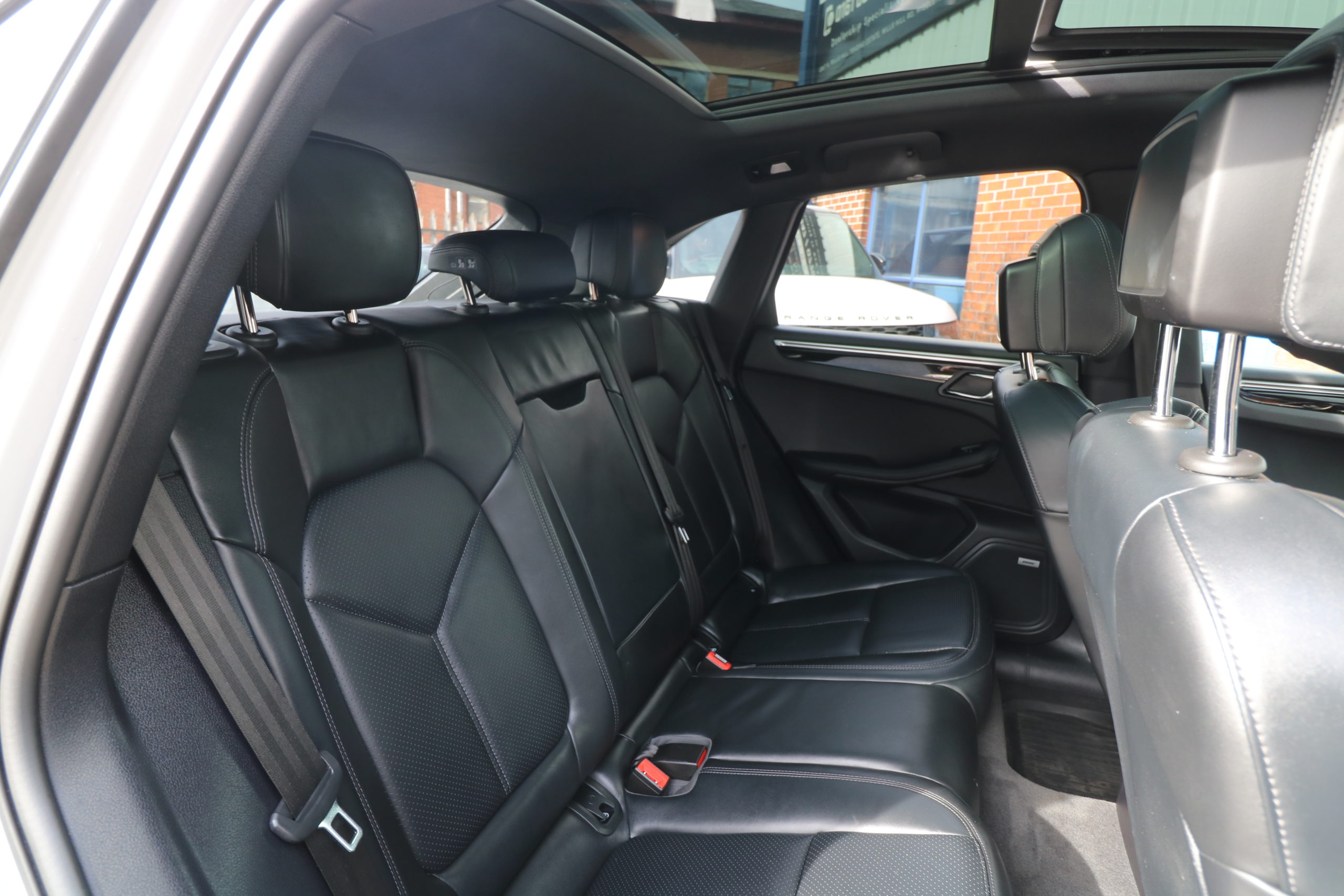 2023 (23) Porsche Macan 2.9T V6 S PDK 4WD Euro 6 (s/s) 5dr