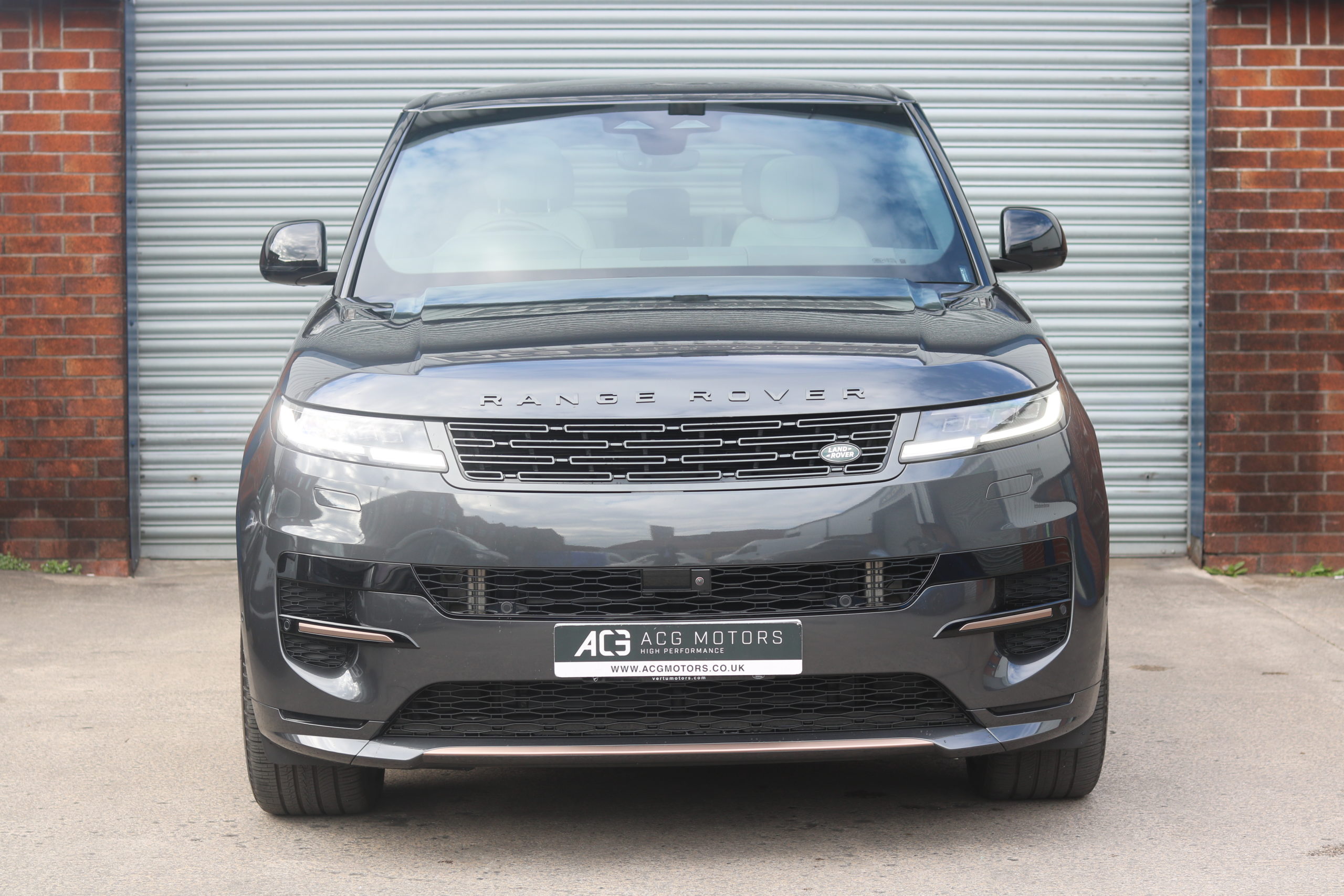 2023 (23) Land Rover Range Rover Sport 3.0 D300 MHEV Dynamic SE Auto 4WD Euro 6 (s/s) 5dr