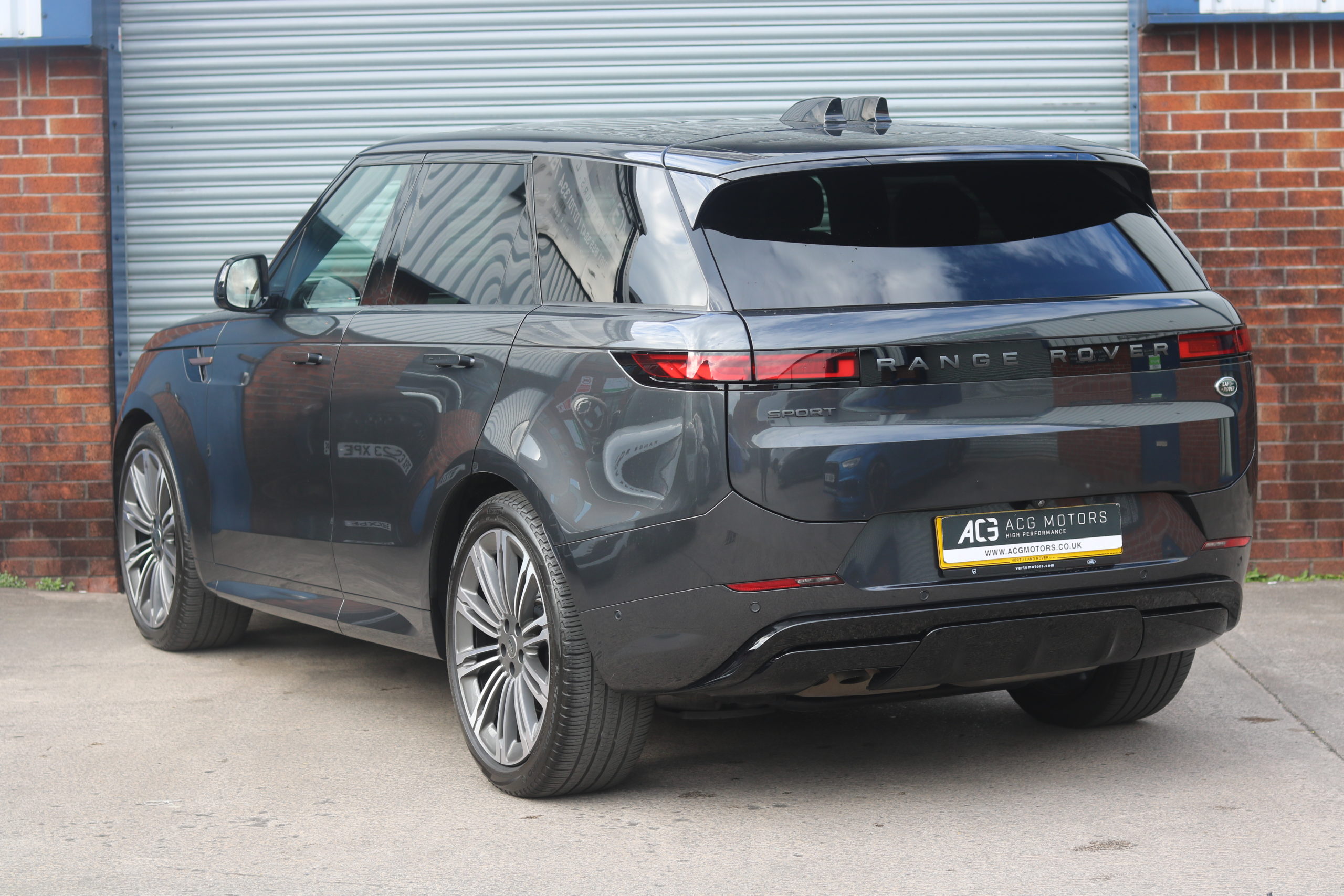 2023 (23) Land Rover Range Rover Sport 3.0 D300 MHEV Dynamic SE Auto 4WD Euro 6 (s/s) 5dr