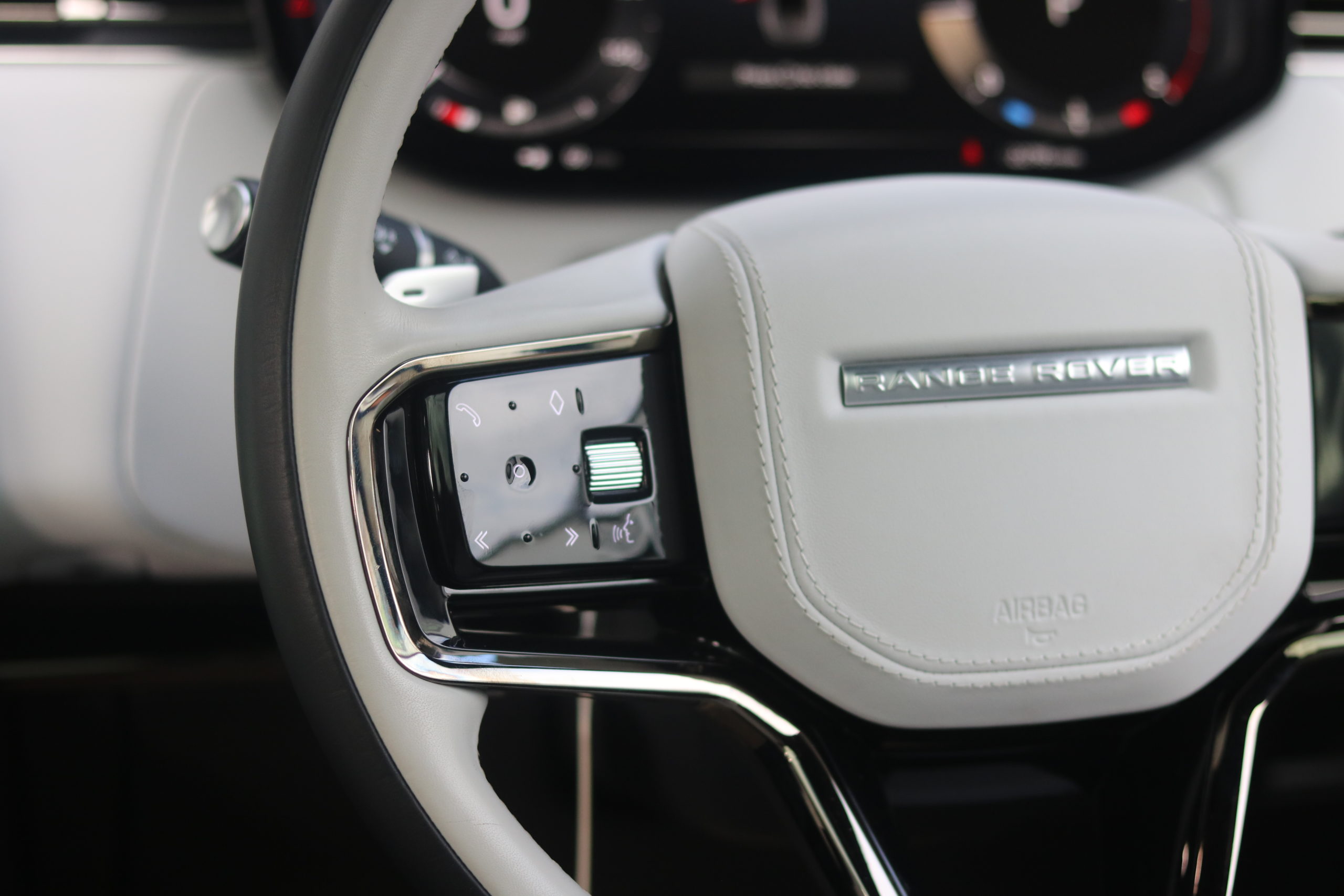 2023 (23) Land Rover Range Rover Sport 3.0 D300 MHEV Dynamic SE Auto 4WD Euro 6 (s/s) 5dr