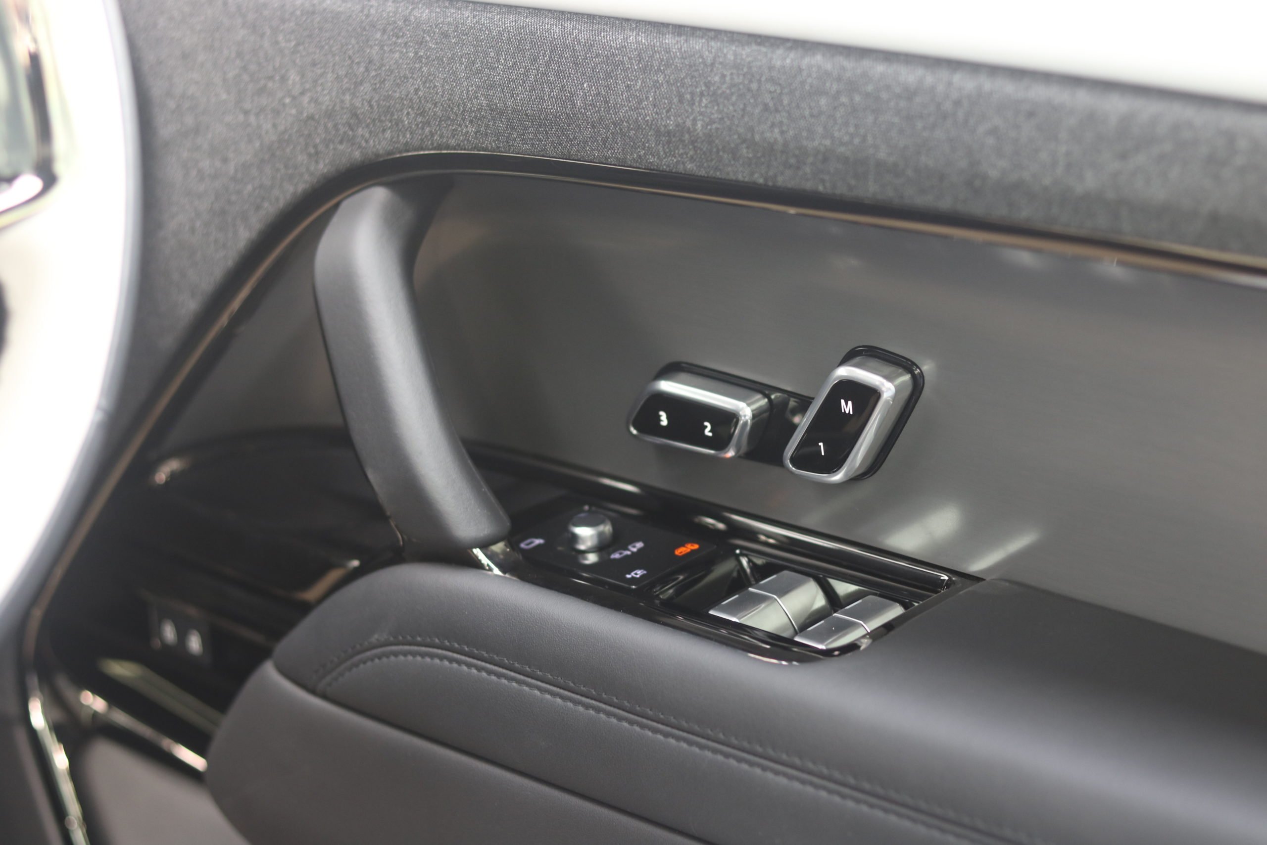 2023 (23) Land Rover Range Rover Sport 3.0 D300 MHEV Dynamic SE Auto 4WD Euro 6 (s/s) 5dr