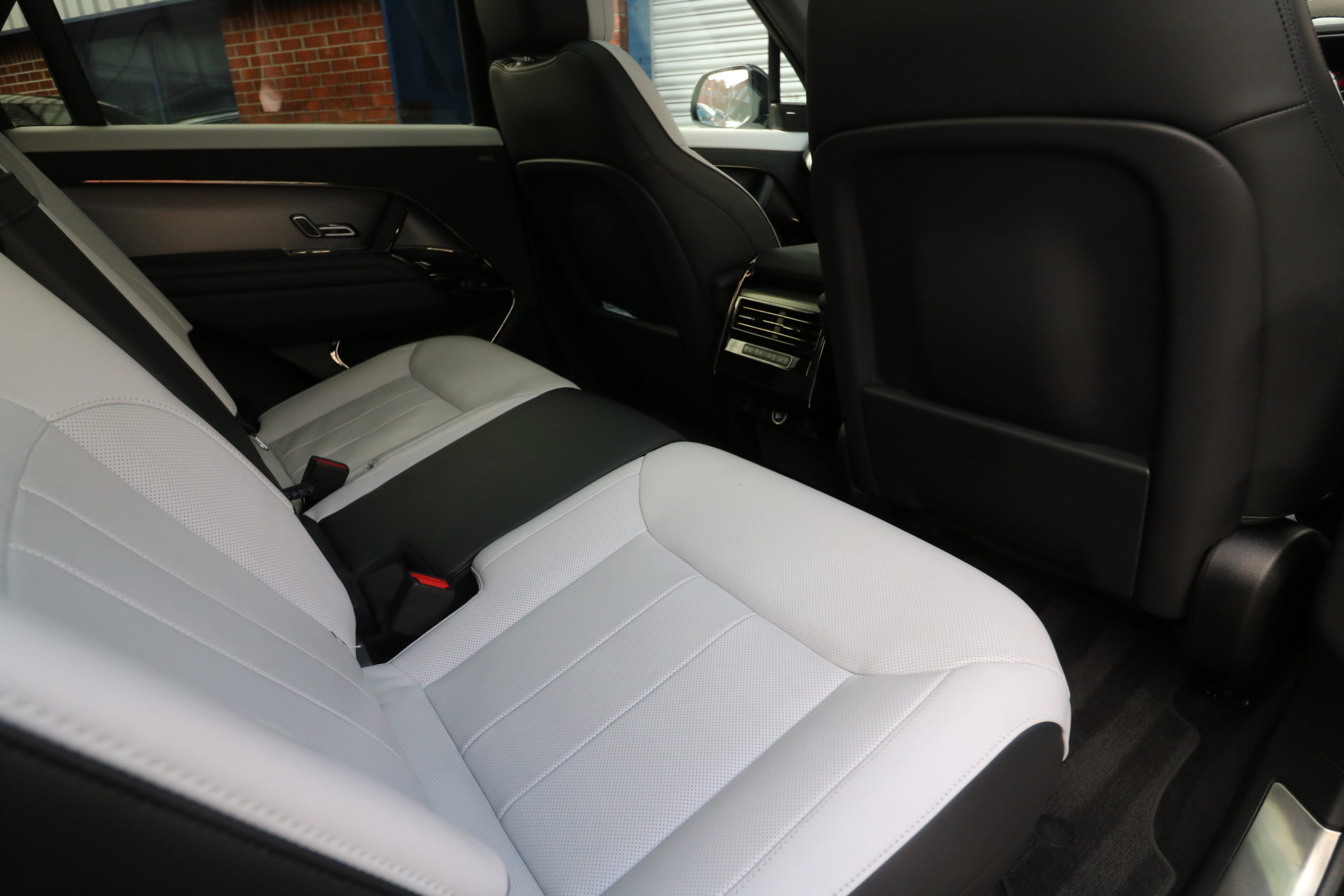 2023 (23) Land Rover Range Rover Sport 3.0 D300 MHEV Dynamic SE Auto 4WD Euro 6 (s/s) 5dr