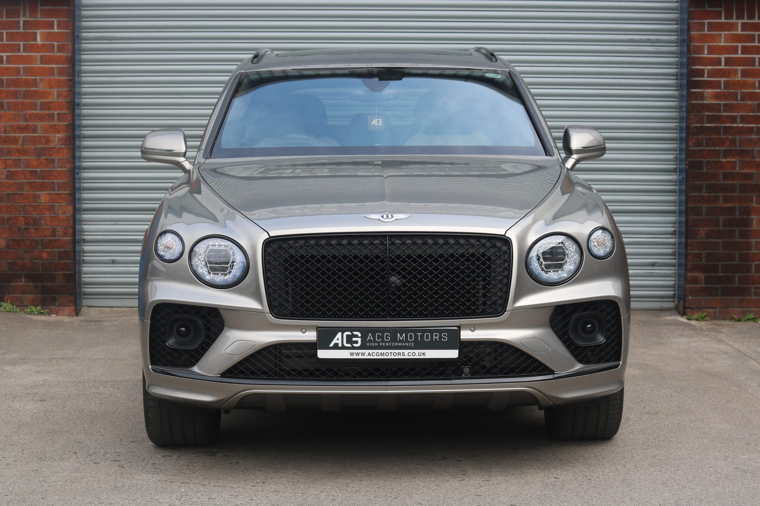 2022 (22) Bentley Bentayga 3.0 TFSi V6 17.3kWh Auto 4WD Euro 6 (s/s) 5dr