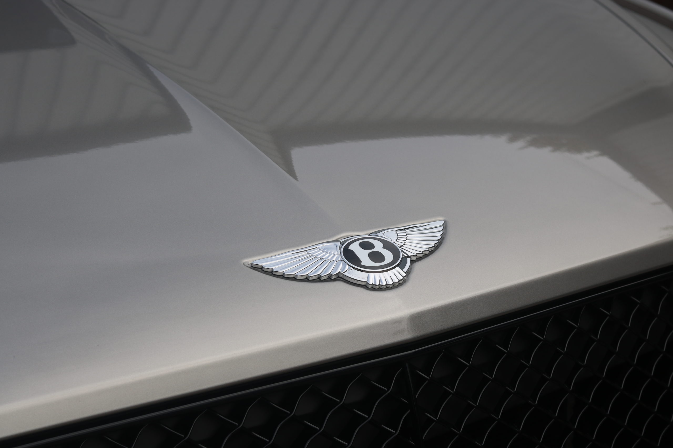 2022 (22) Bentley Bentayga 3.0 TFSi V6 17.3kWh Auto 4WD Euro 6 (s/s) 5dr