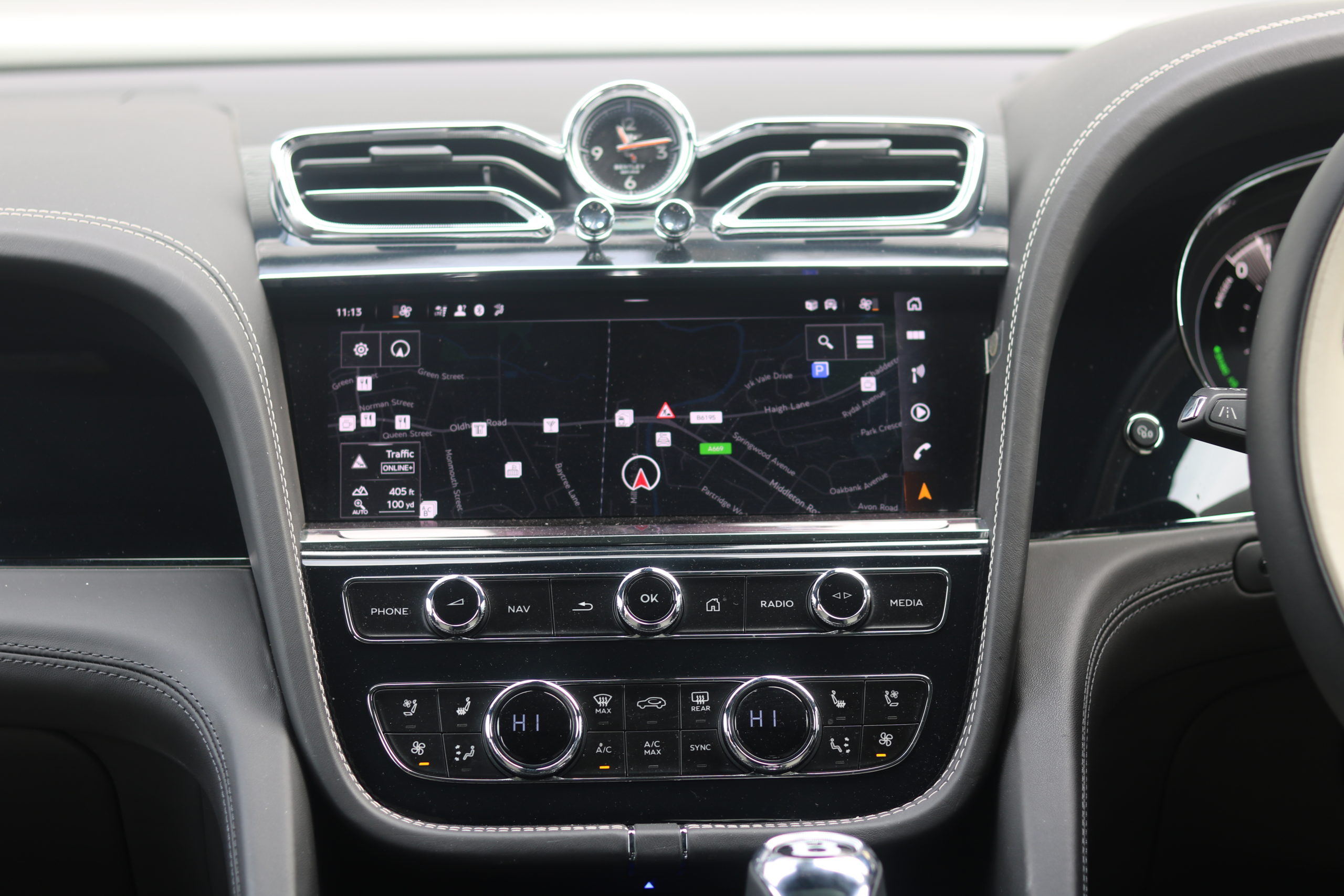 2022 (22) Bentley Bentayga 3.0 TFSi V6 17.3kWh Auto 4WD Euro 6 (s/s) 5dr