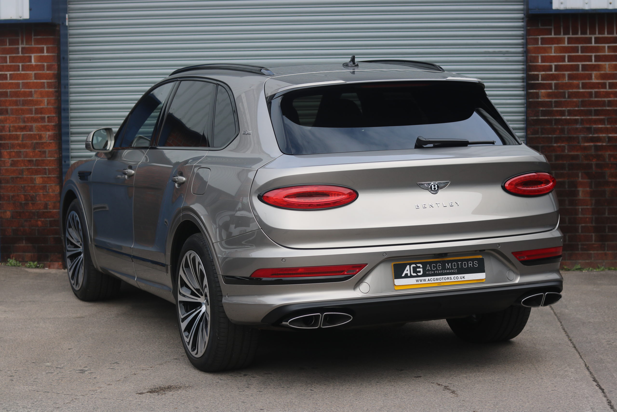 2022 (22) Bentley Bentayga 3.0 TFSi V6 17.3kWh Auto 4WD Euro 6 (s/s) 5dr