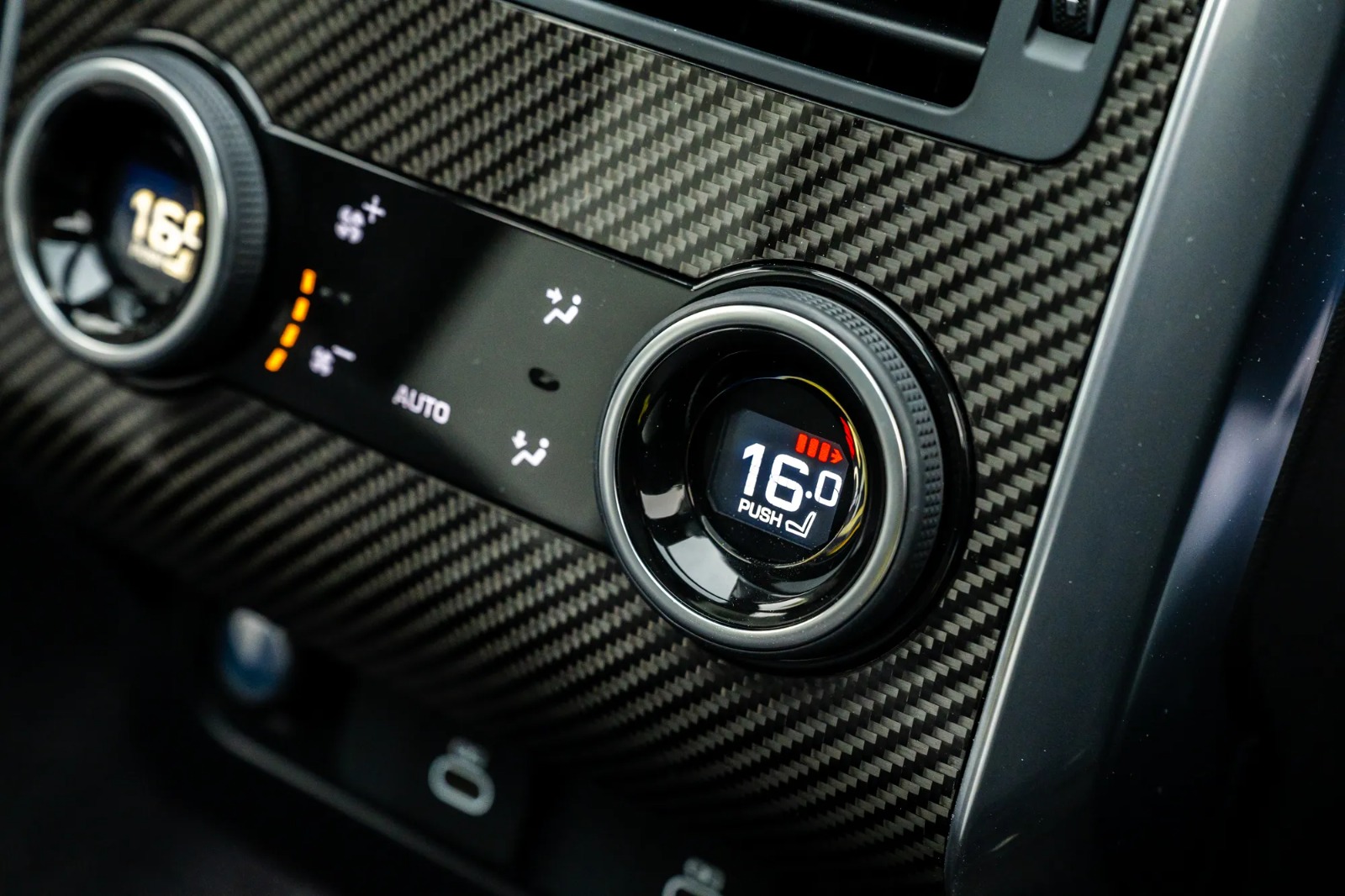 2021 (71) Land Rover Range Rover Sport 5.0 P575 V8 SVR Carbon Edition Auto 4WD Euro 6 (s/s) 5dr