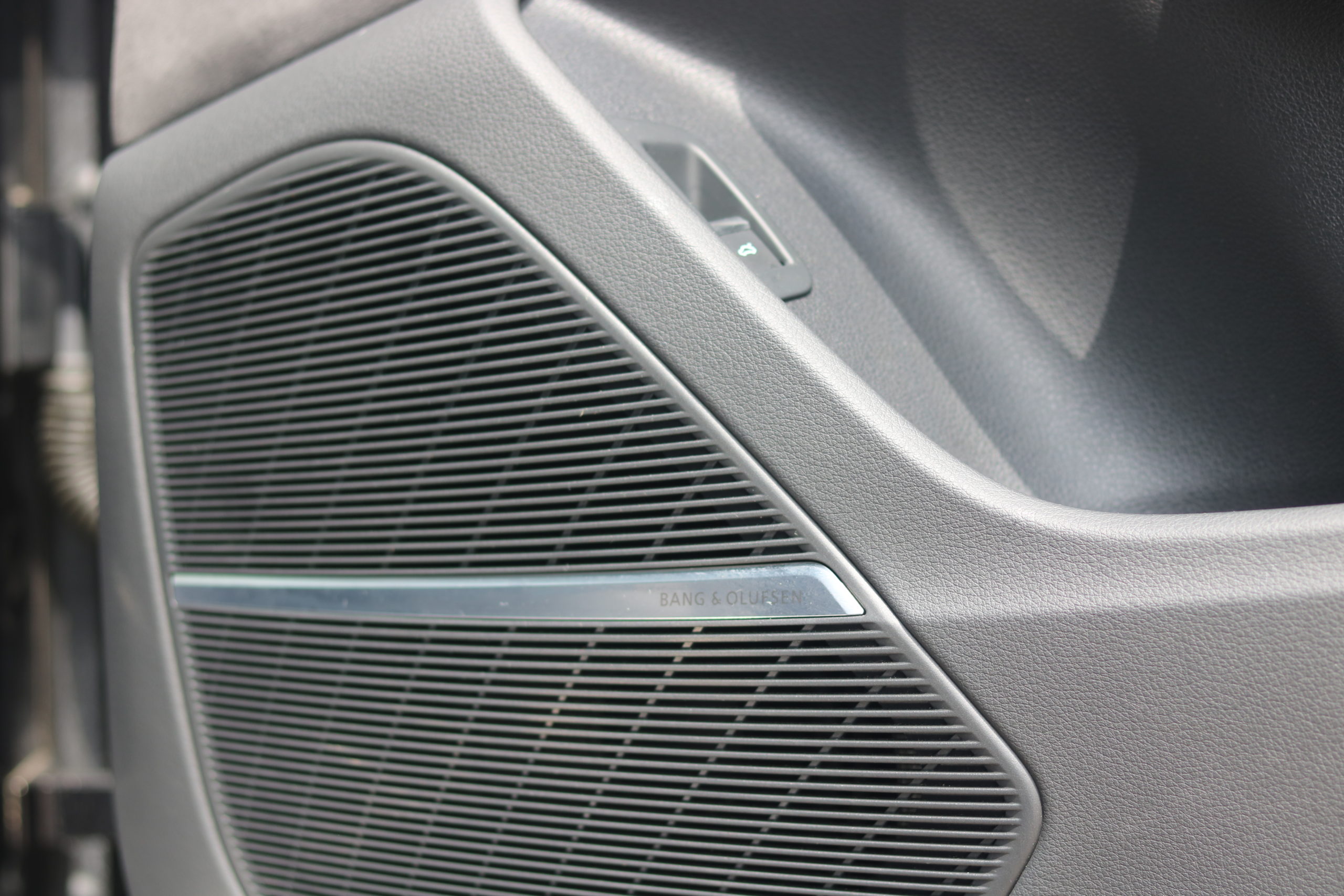 2020 (20) Audi RSQ8 4.0 TFSI V8 Vorsprung Tiptronic quattro Euro 6 (s/s) 5dr