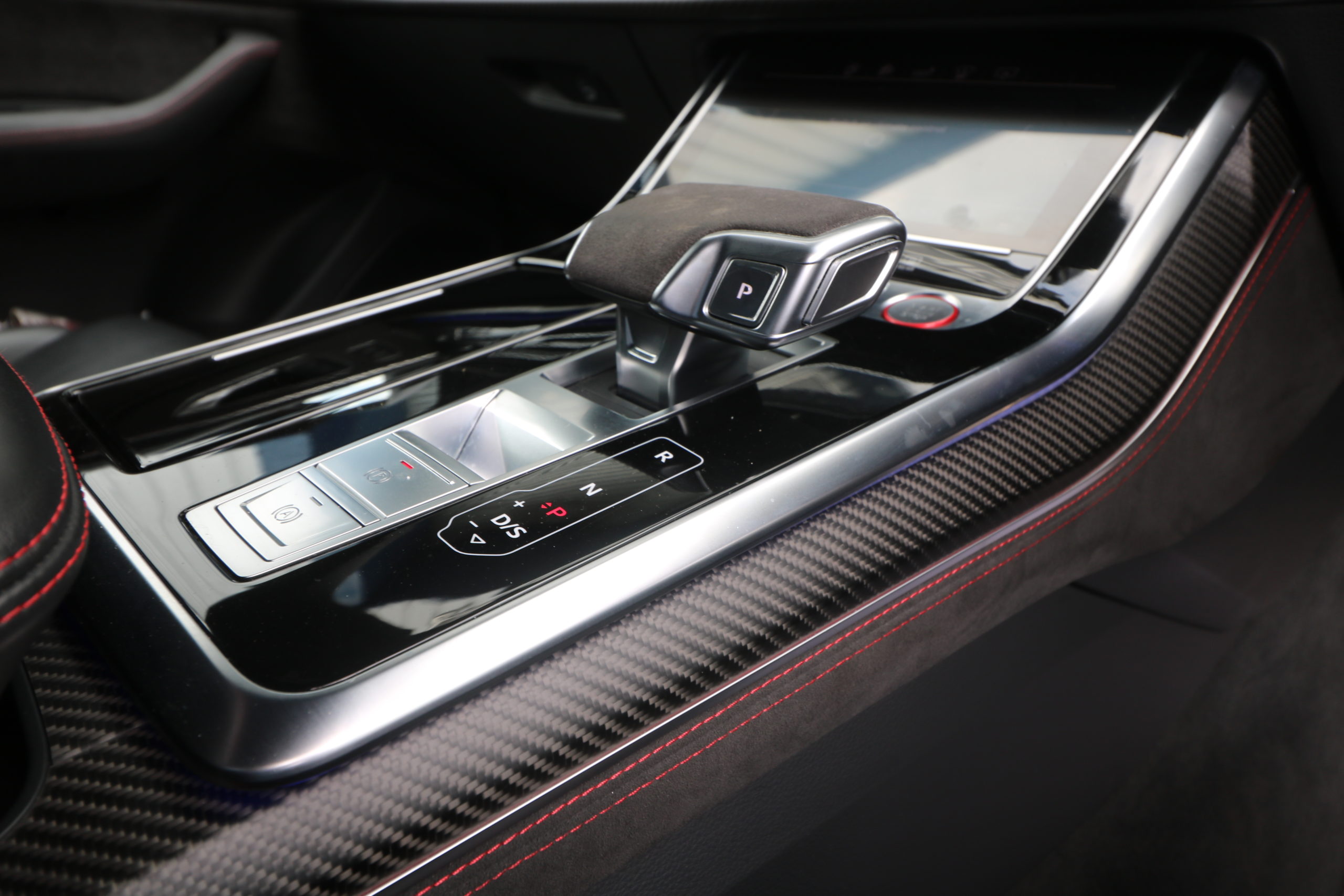 2020 (20) Audi RSQ8 4.0 TFSI V8 Vorsprung Tiptronic quattro Euro 6 (s/s) 5dr