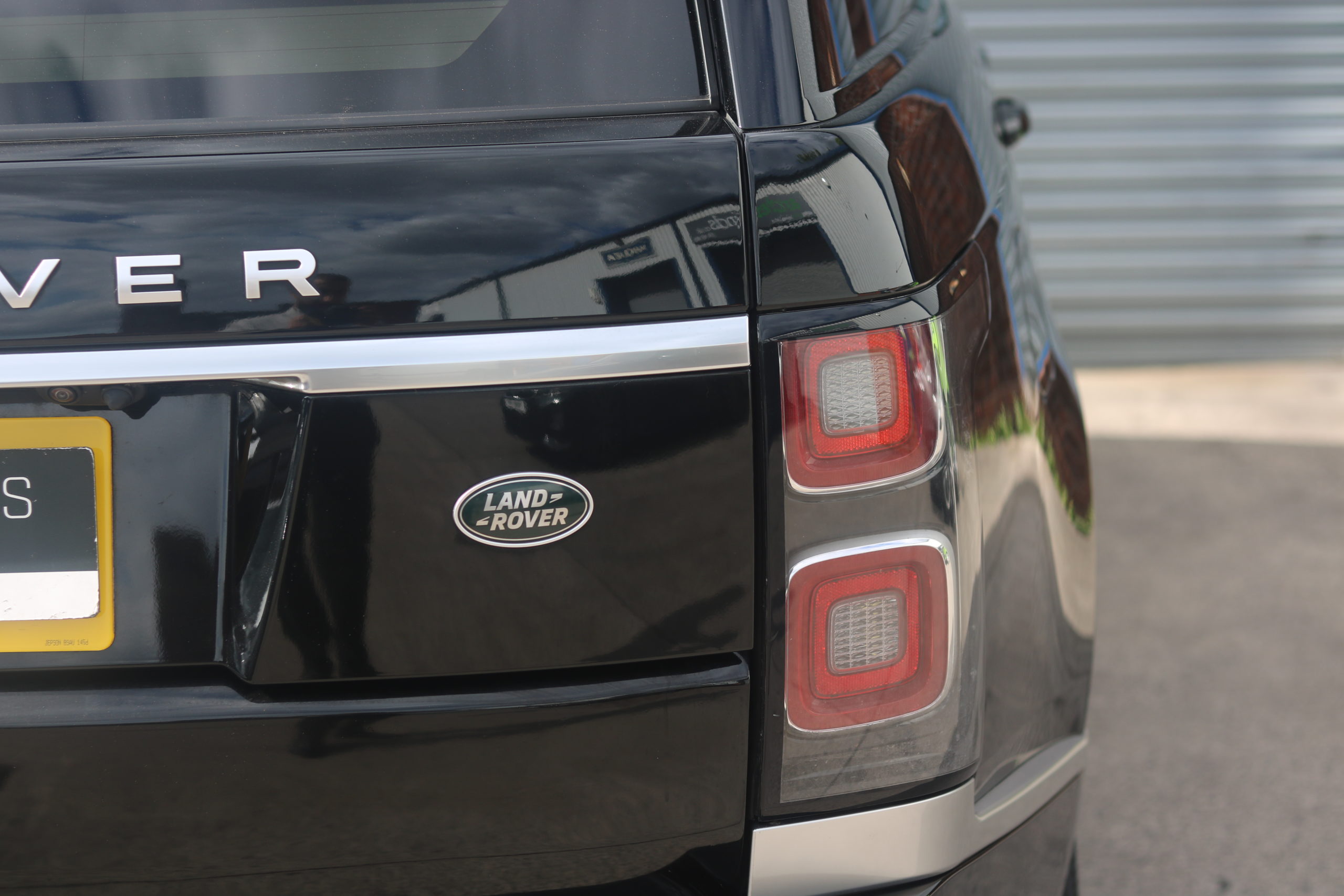 2020 (70) Land Rover Range Rover 2.0 P400e 12.4kWh Westminster Auto 4WD Euro 6 (s/s) 5dr