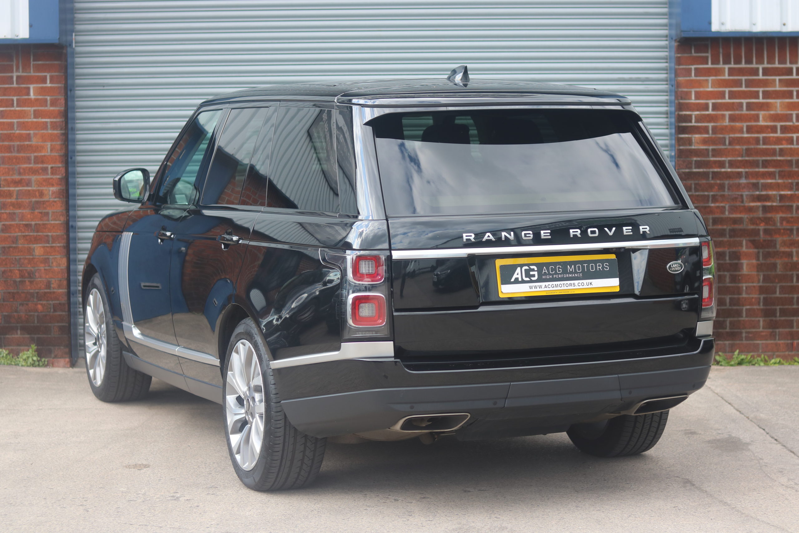 2020 (70) Land Rover Range Rover 2.0 P400e 12.4kWh Westminster Auto 4WD Euro 6 (s/s) 5dr