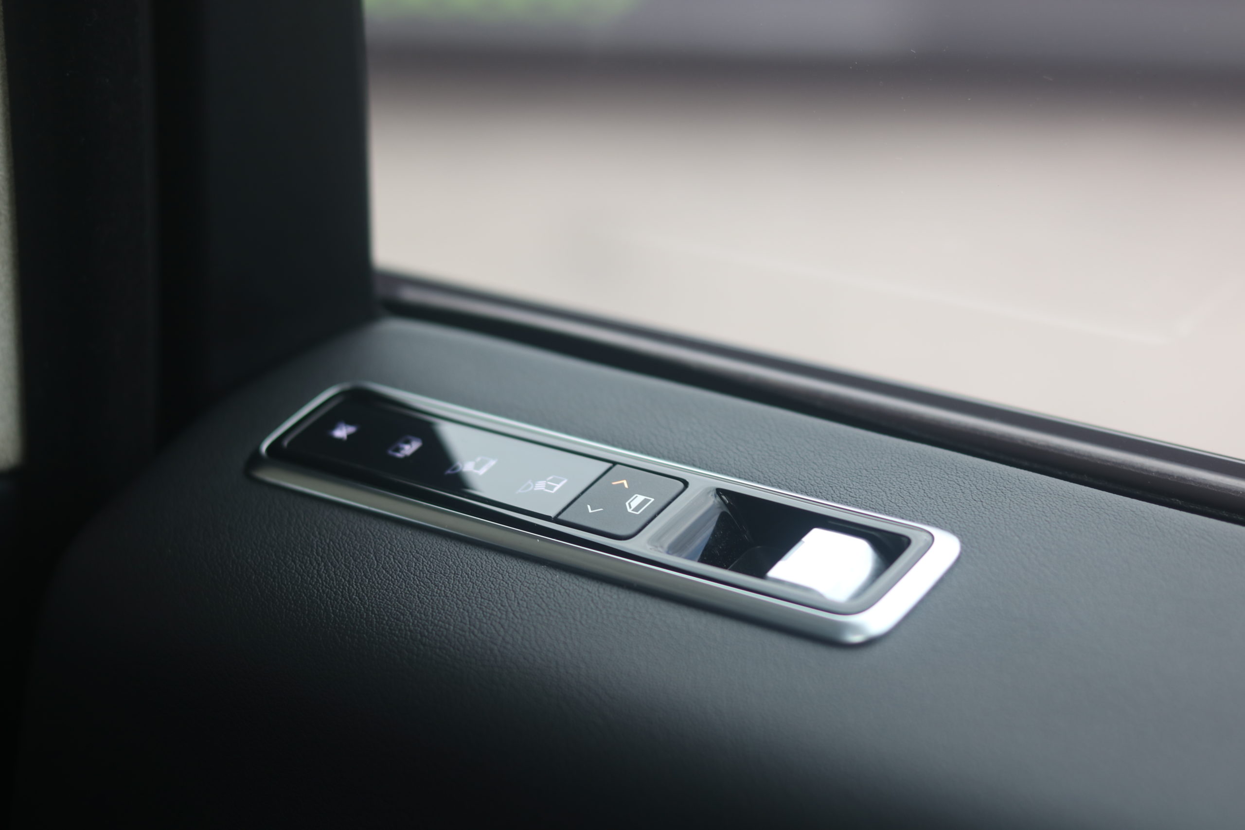 2020 (70) Land Rover Range Rover 2.0 P400e 12.4kWh Westminster Auto 4WD Euro 6 (s/s) 5dr