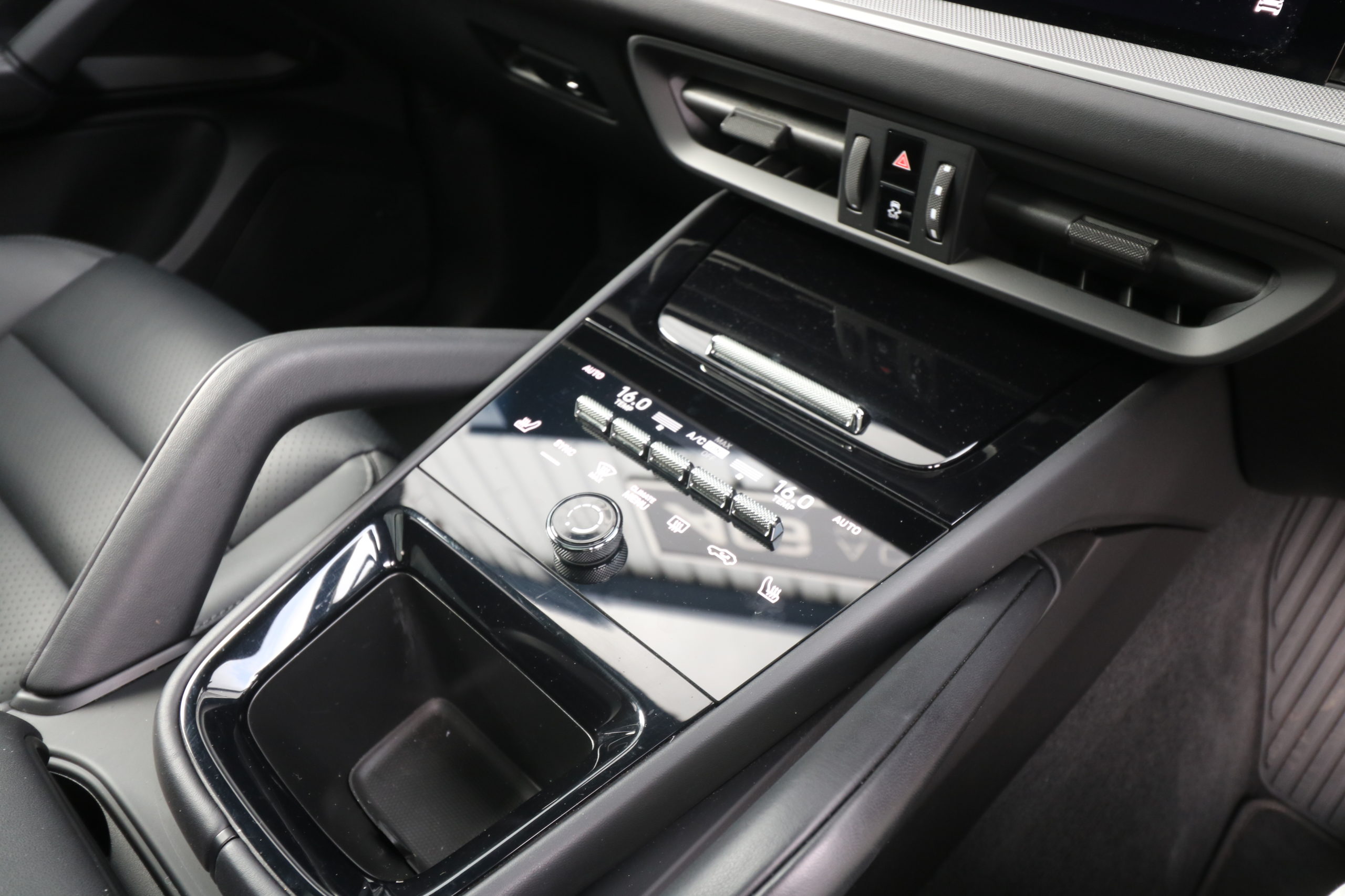 2024 (74) Porsche Cayenne 4.0T V8 S TiptronicS 4WD Euro 6 (s/s) 5dr