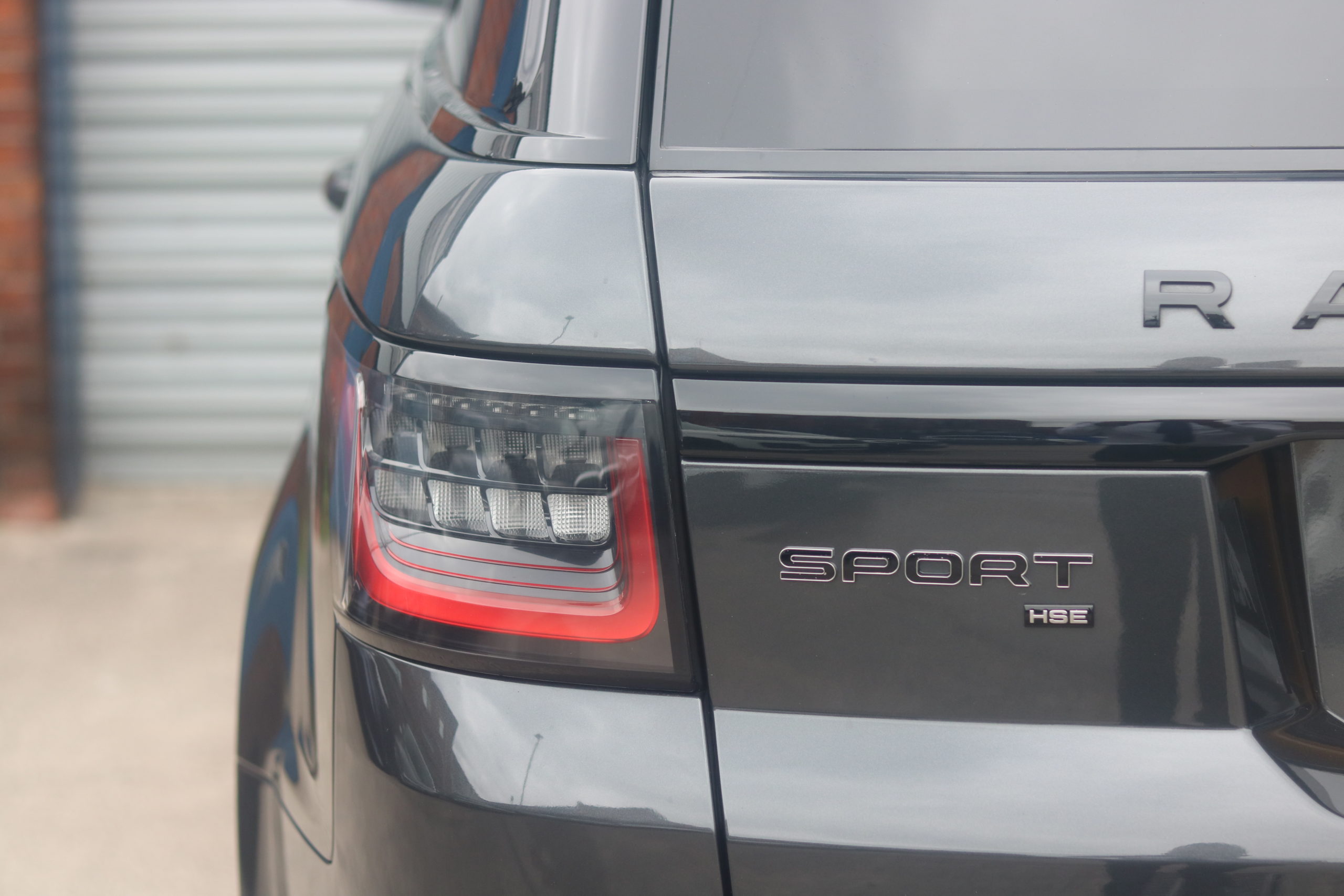 2021 (21) Land Rover Range Rover Sport 3.0 D300 MHEV HSE Dynamic Black Auto 4WD Euro 6 (s/s) 5dr