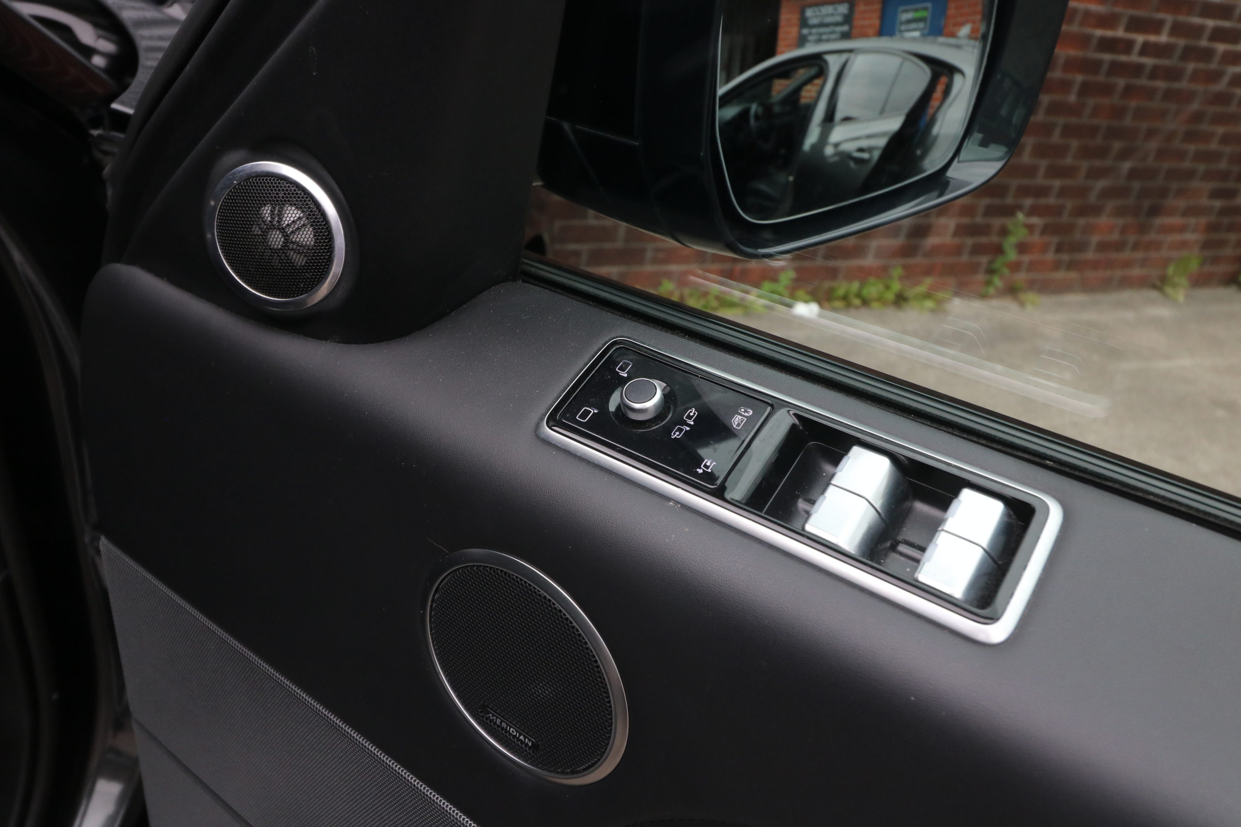 2021 (21) Land Rover Range Rover Sport 3.0 D300 MHEV HSE Dynamic Black Auto 4WD Euro 6 (s/s) 5dr