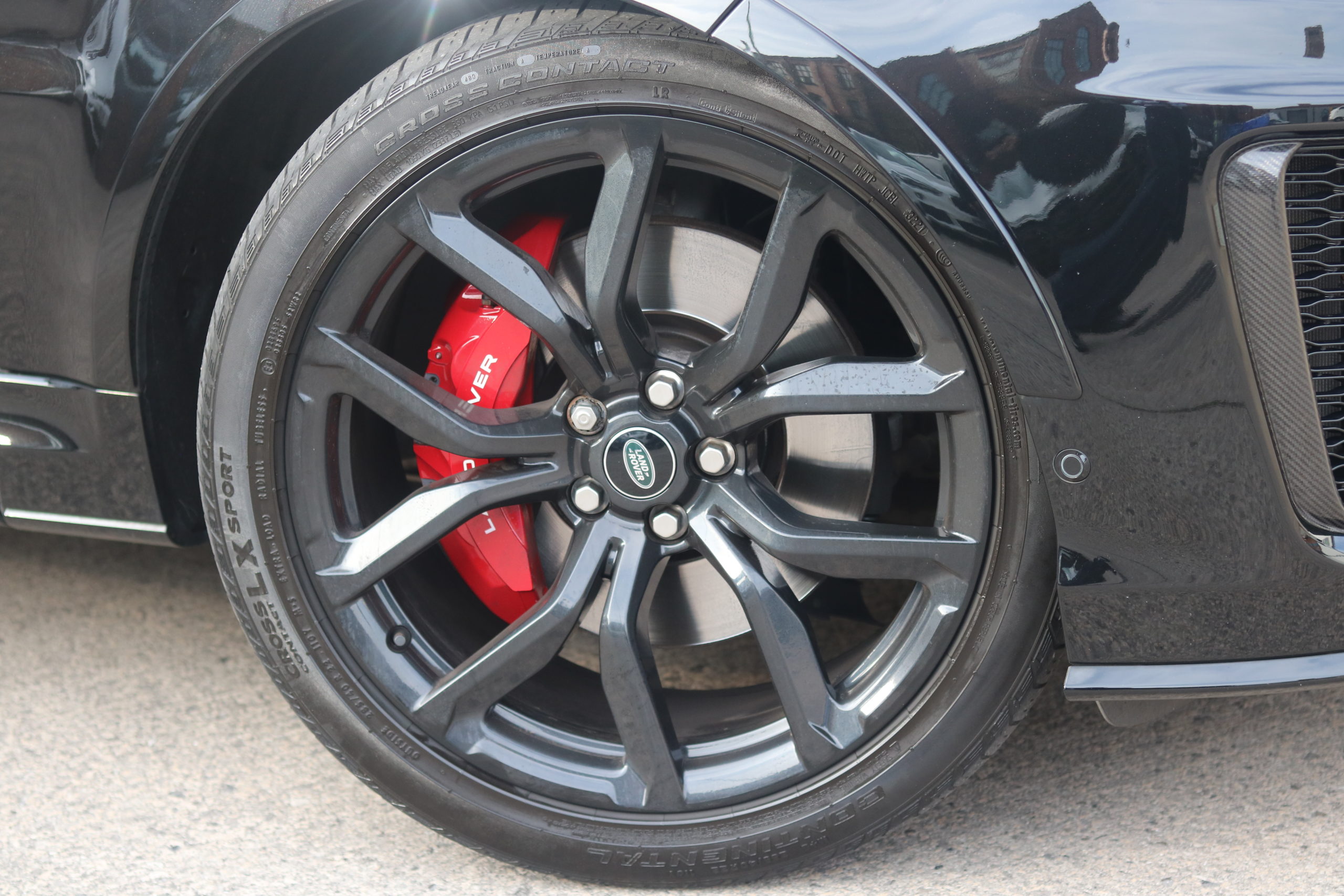 2021 (71) Land Rover Range Rover Sport 5.0 P575 V8 SVR Carbon Edition Auto 4WD Euro 6 (s/s) 5dr