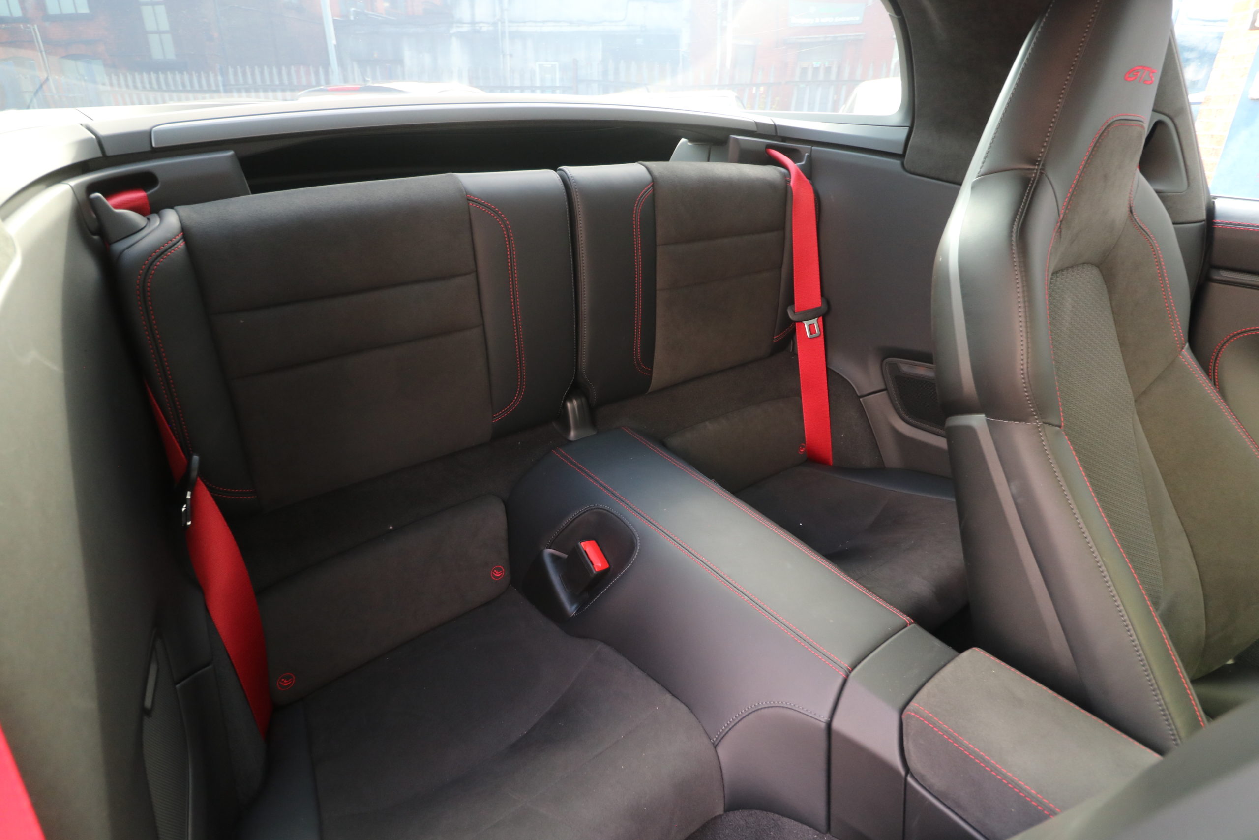 2025 (25) Porsche 911 3.6 T-Hybrid 992 4 GTS Targa PDK 4WD Euro 6 (s/s) 2dr