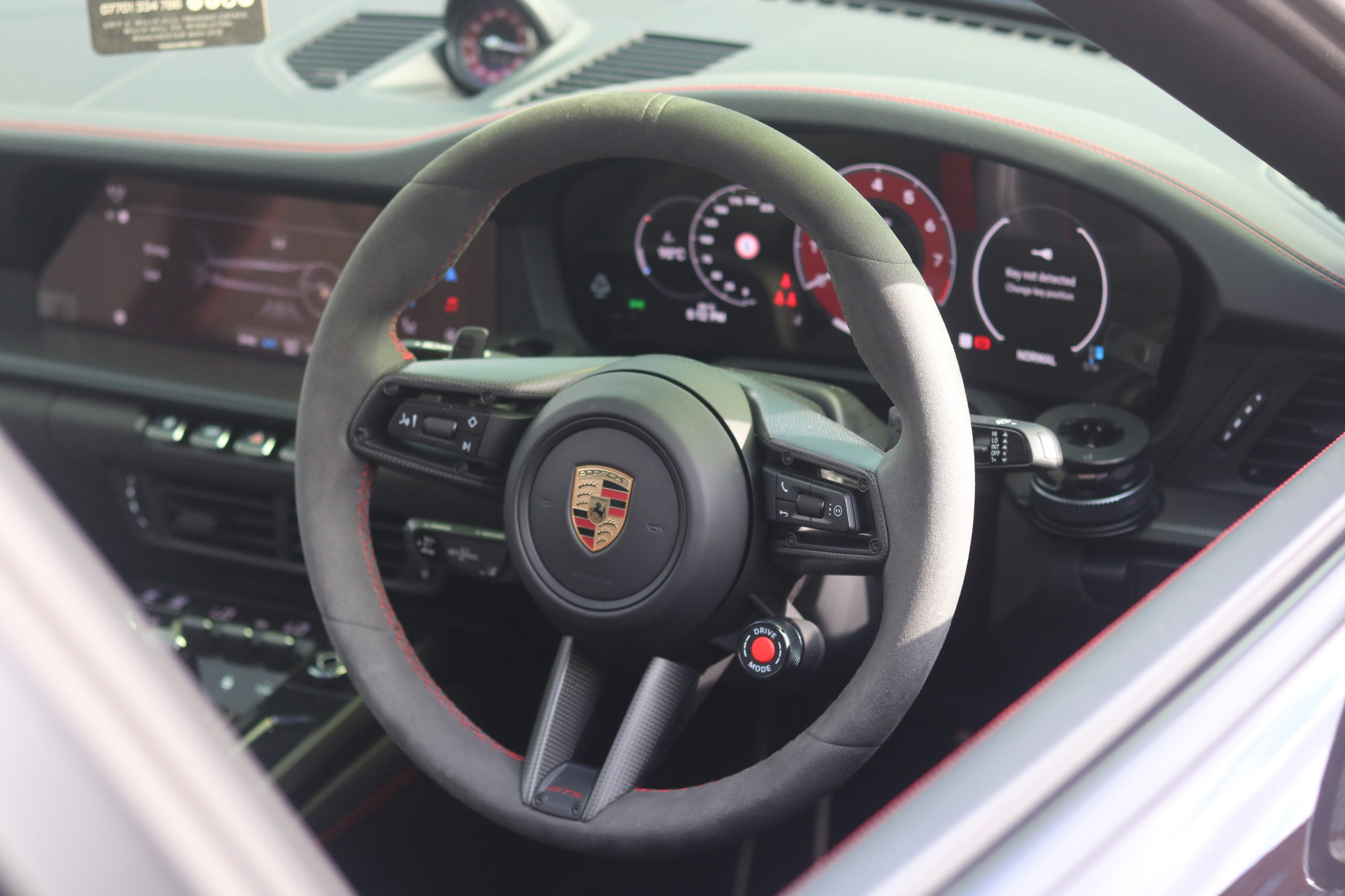 2025 (25) Porsche 911 3.6 T-Hybrid 992 4 GTS Targa PDK 4WD Euro 6 (s/s) 2dr