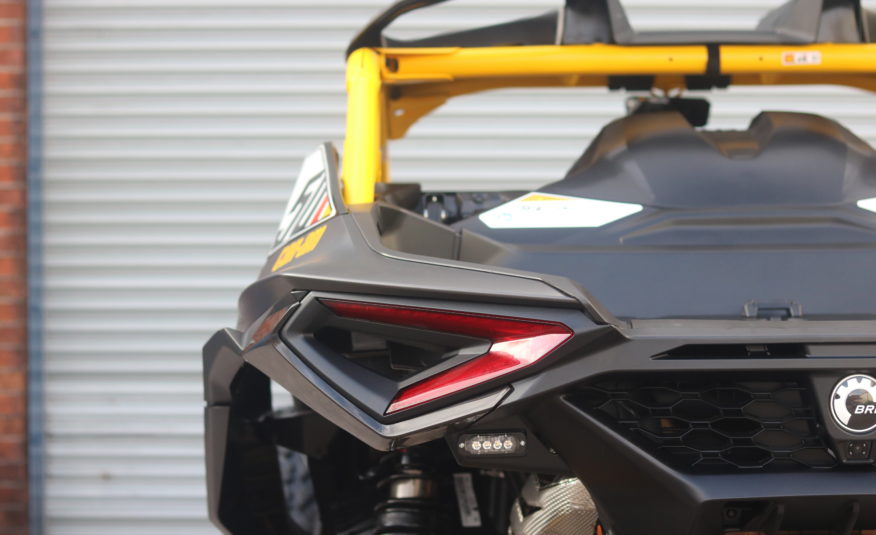 2024 (24) Can-Am Maverick 1000R X RS  DCT