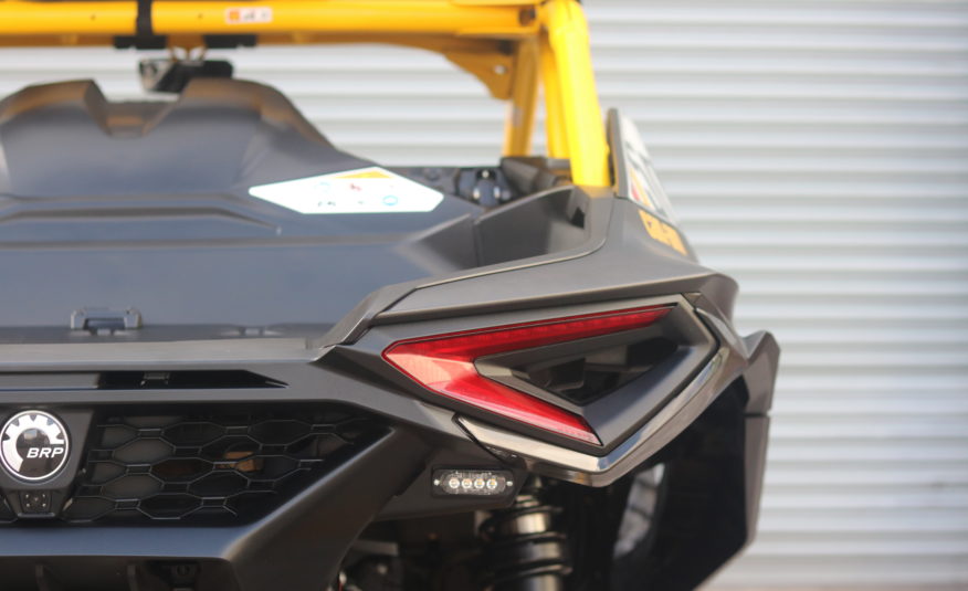 2024 (24) Can-Am Maverick 1000R X RS  DCT