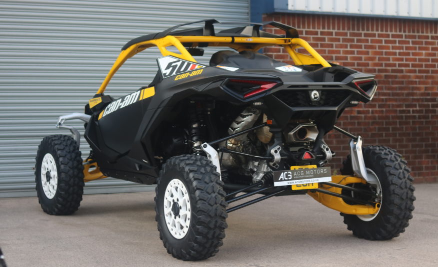 2024 (24) Can-Am Maverick 1000R X RS  DCT