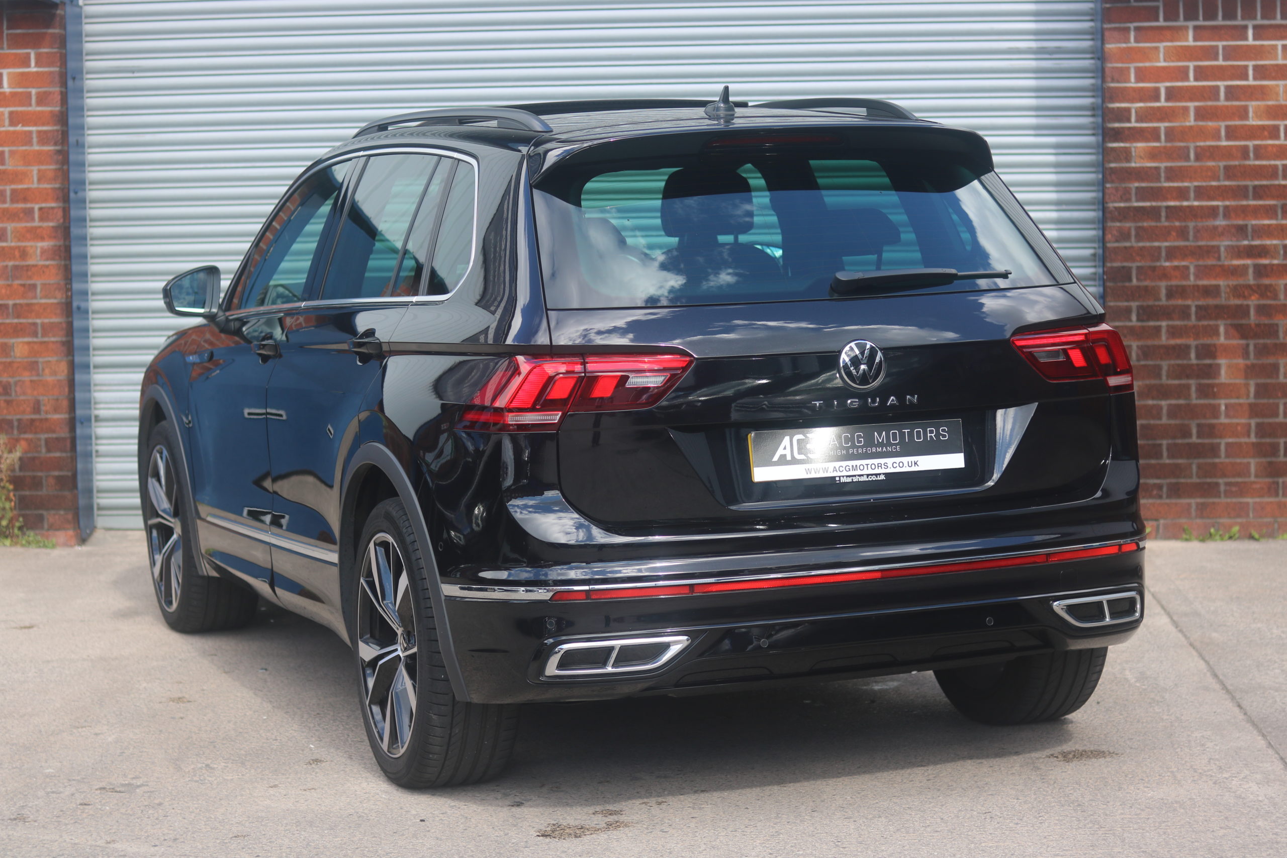 2022 (22) Volkswagen Tiguan 1.5 TSI R-Line DSG Euro 6 (s/s) 5dr