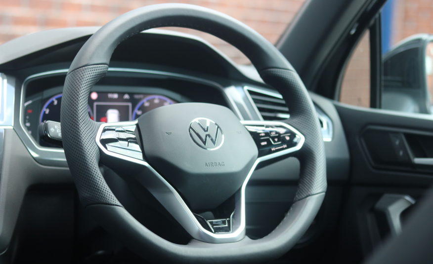 2022 (22) Volkswagen Tiguan 1.5 TSI R-Line DSG Euro 6 (s/s) 5dr