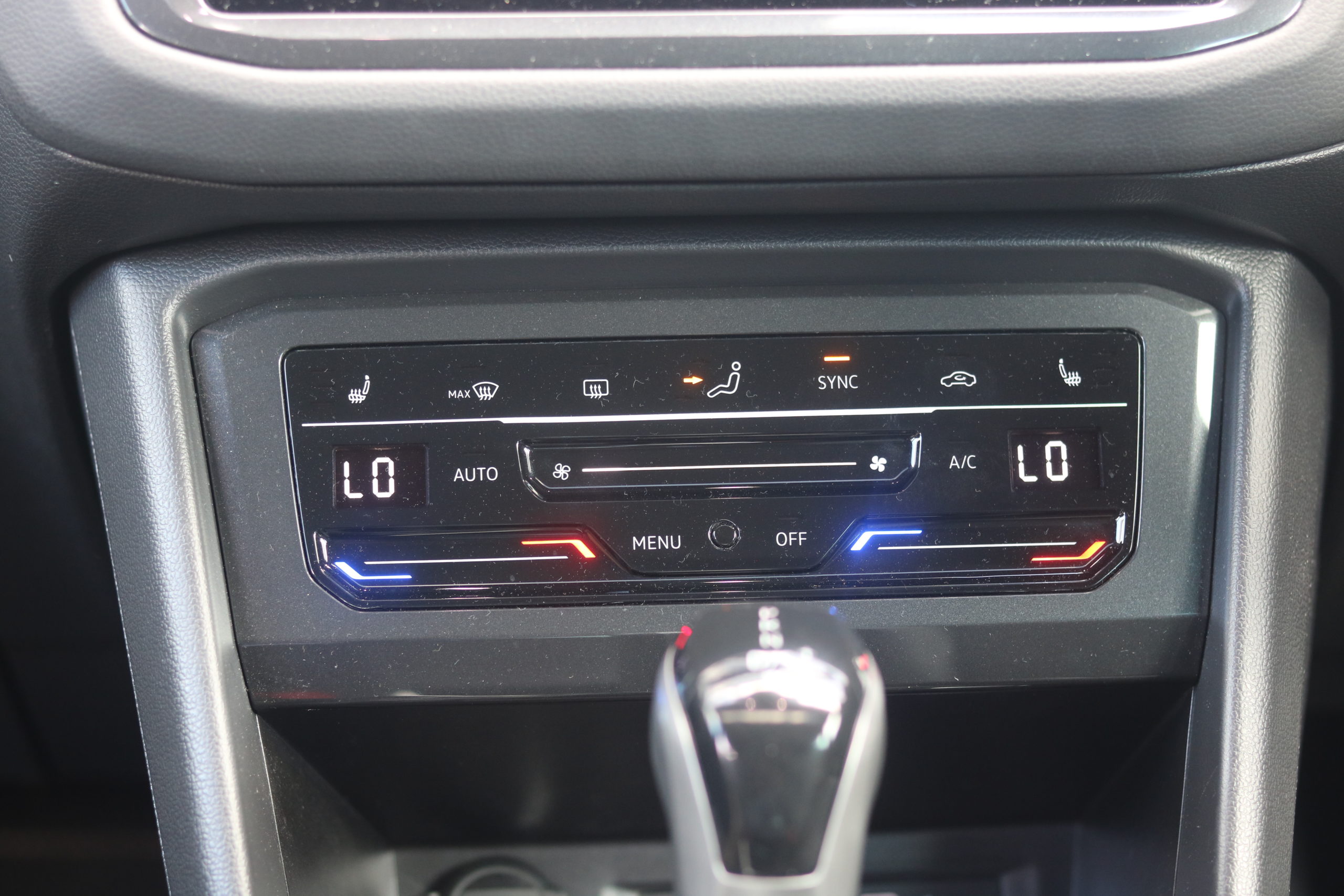 2022 (22) Volkswagen Tiguan 1.5 TSI R-Line DSG Euro 6 (s/s) 5dr