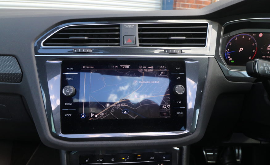 2022 (22) Volkswagen Tiguan 1.5 TSI R-Line DSG Euro 6 (s/s) 5dr
