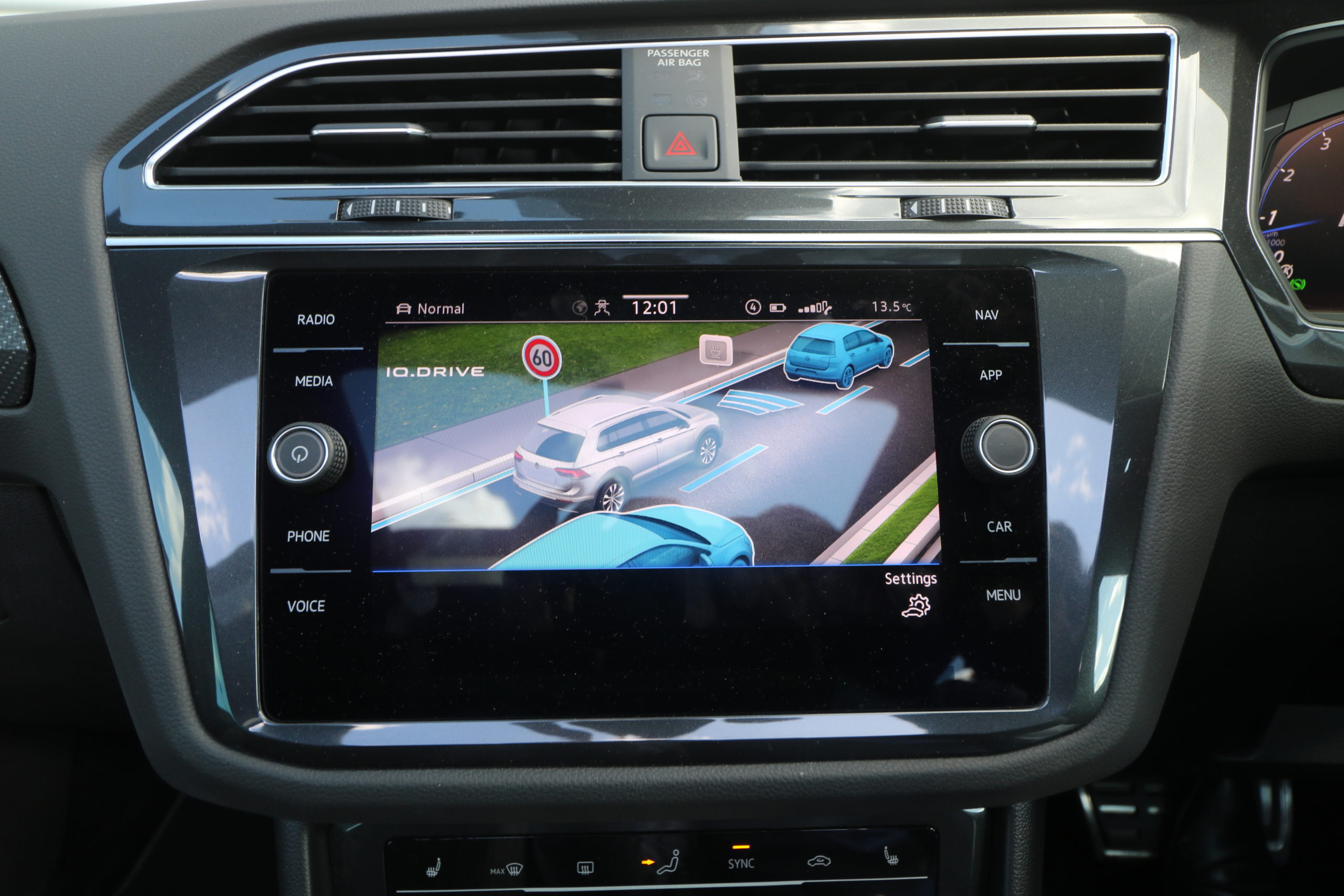 2022 (22) Volkswagen Tiguan 1.5 TSI R-Line DSG Euro 6 (s/s) 5dr