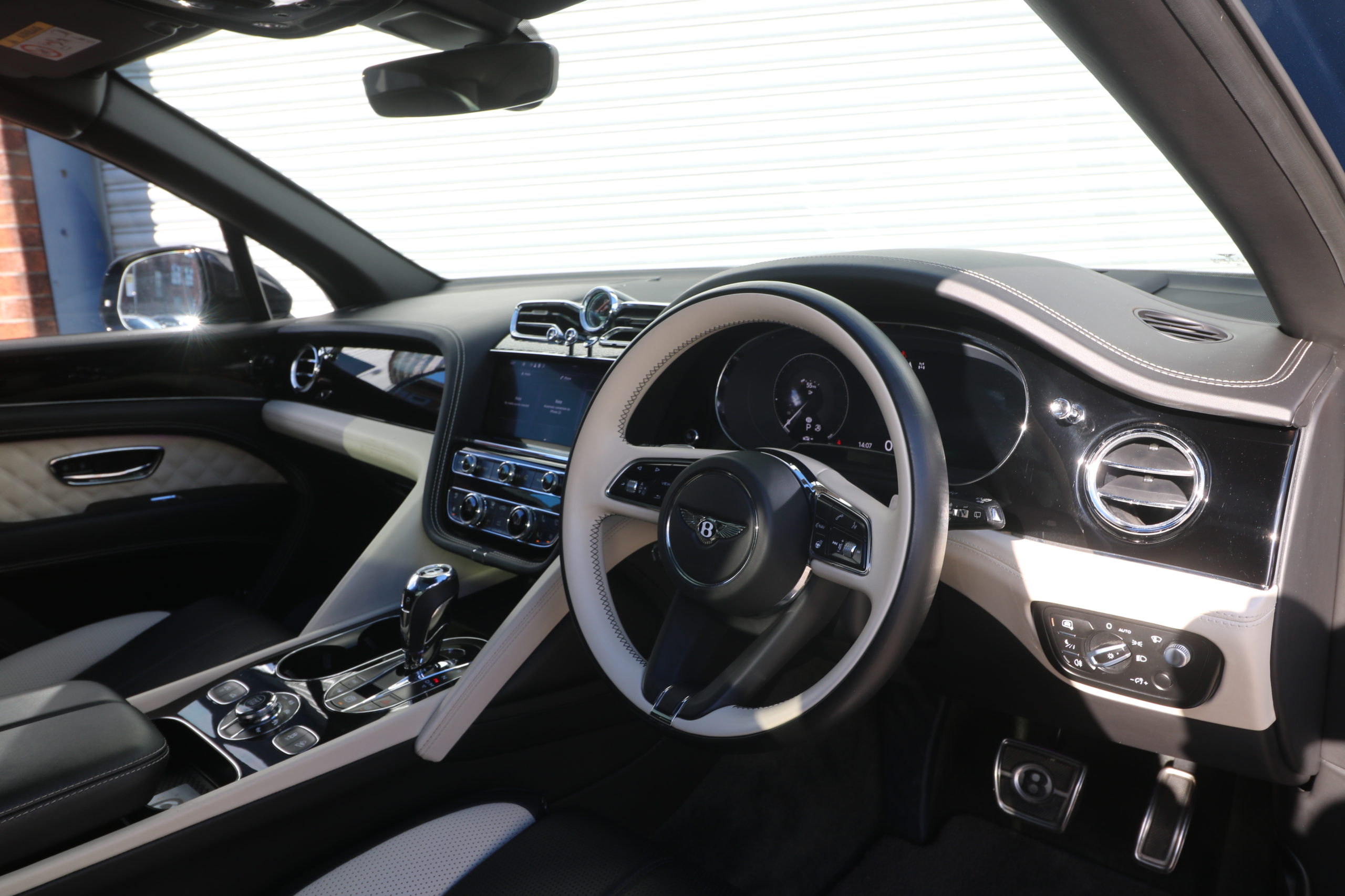 2021 (71) Bentley Bentayga 4.0 V8 Base Auto 4WD Euro 6 (s/s) 5dr