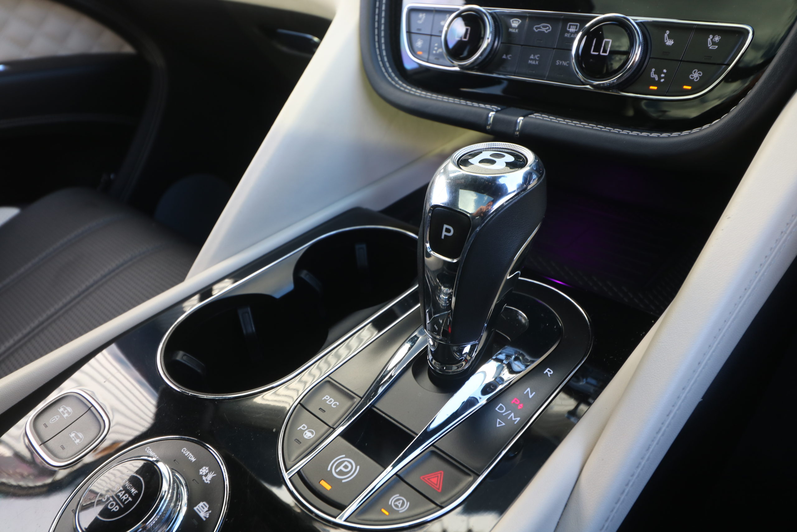 2021 (71) Bentley Bentayga 4.0 V8 Base Auto 4WD Euro 6 (s/s) 5dr