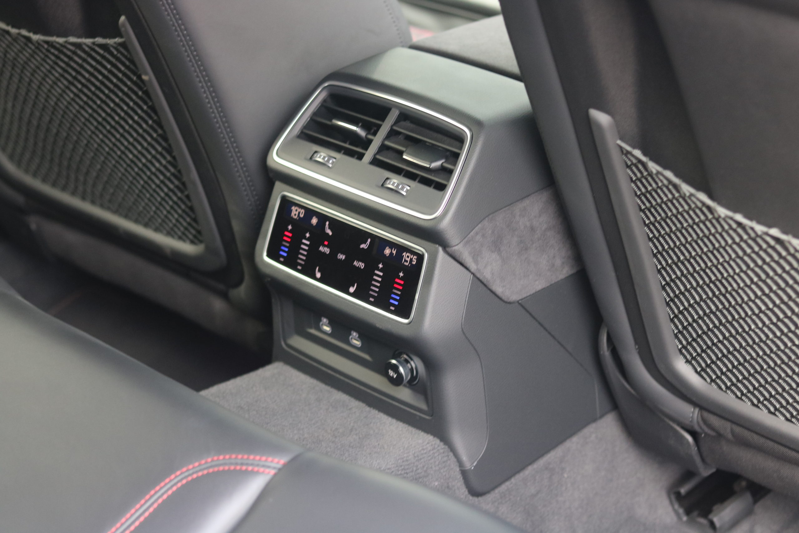 2023 (73) Audi RS6 Avant 4.0 TFSI V8 Performance Carbon Vorsprung Tiptronic quattro Euro 6 (s/s) 5dr