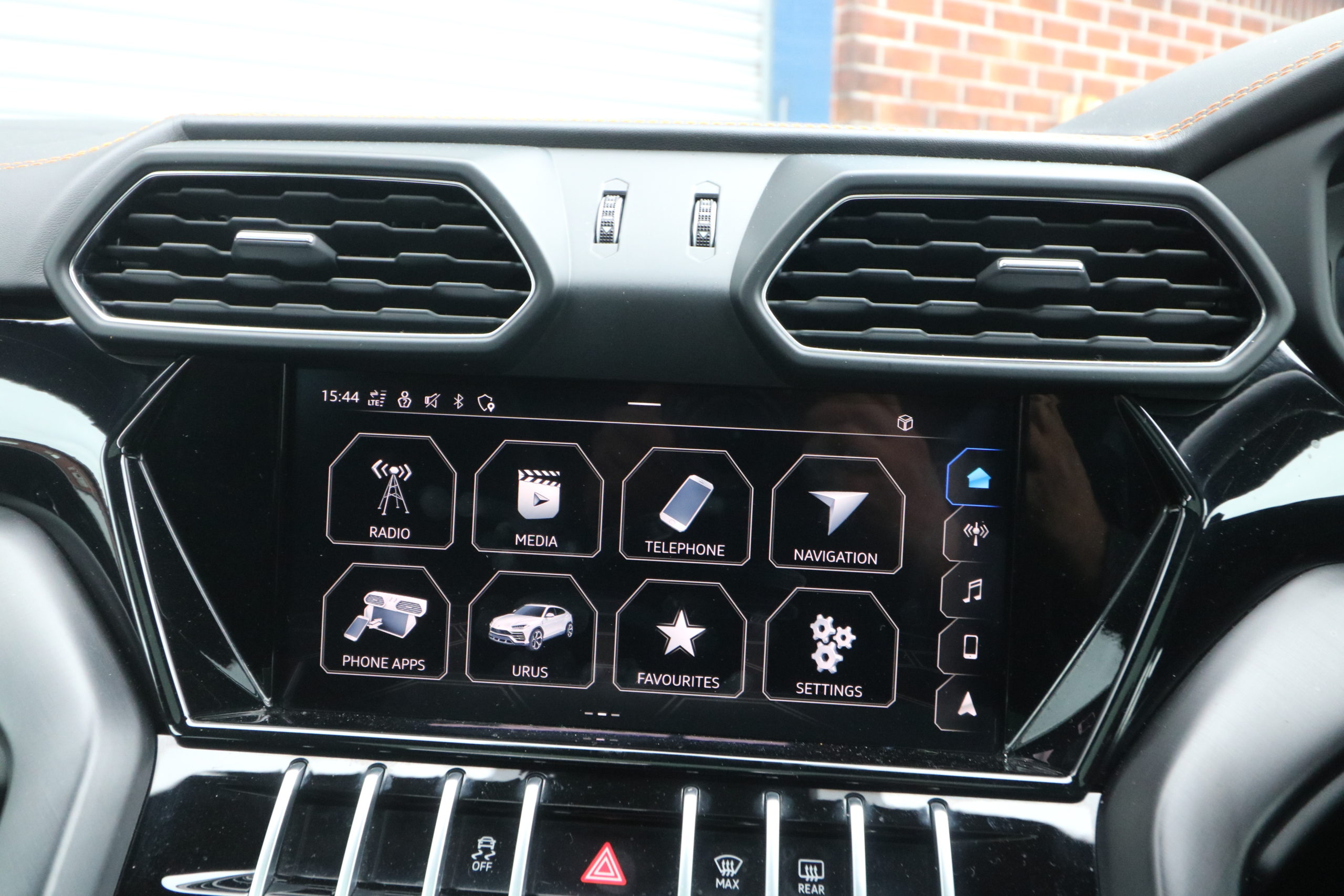 2022 (22) Lamborghini Urus 4.0 V8 BiTurbo Auto 4WD Euro 6 5dr