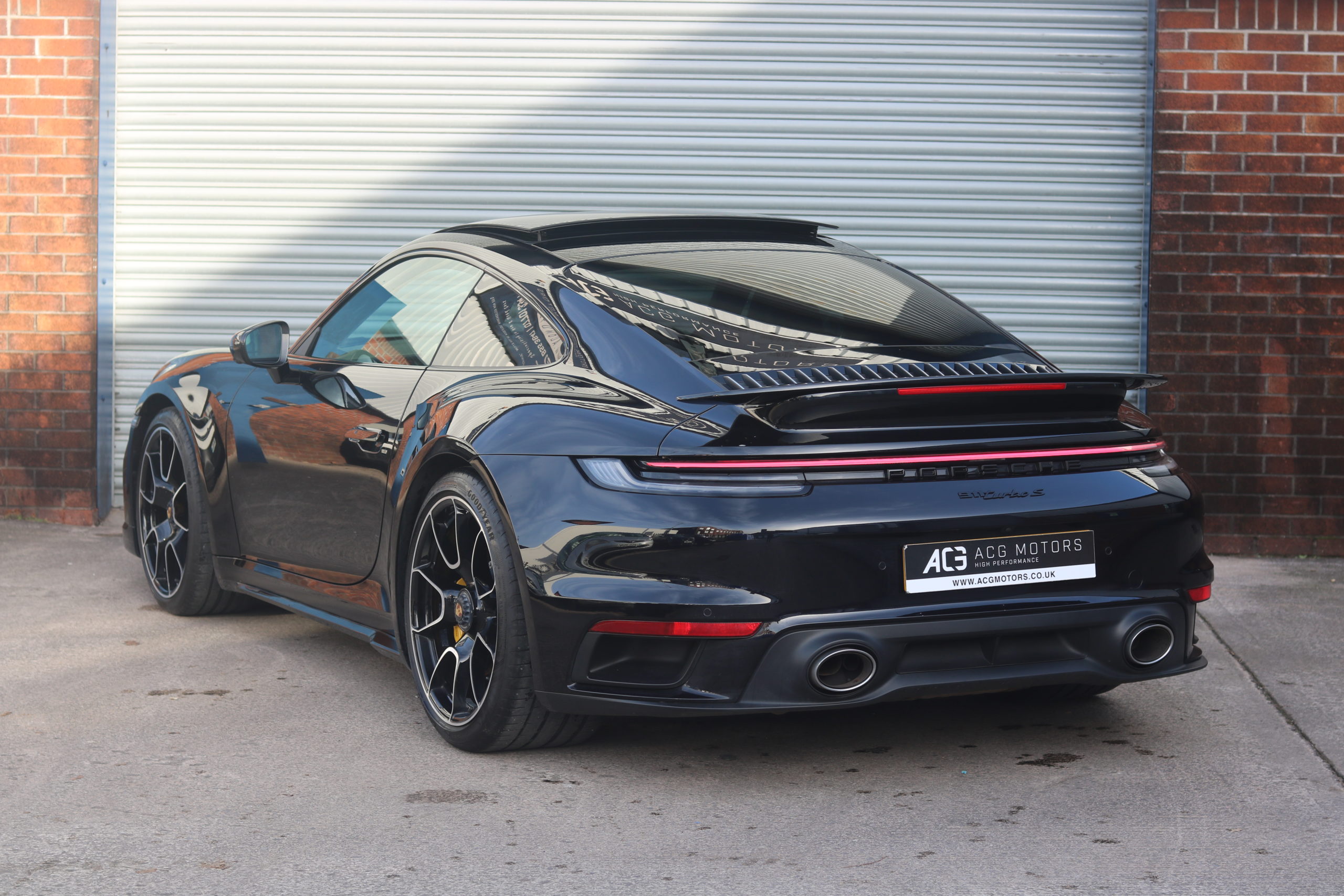 2022 (72) Porsche 911 3.7T 992 Turbo S PDK 4WD Euro 6 (s/s) 2dr
