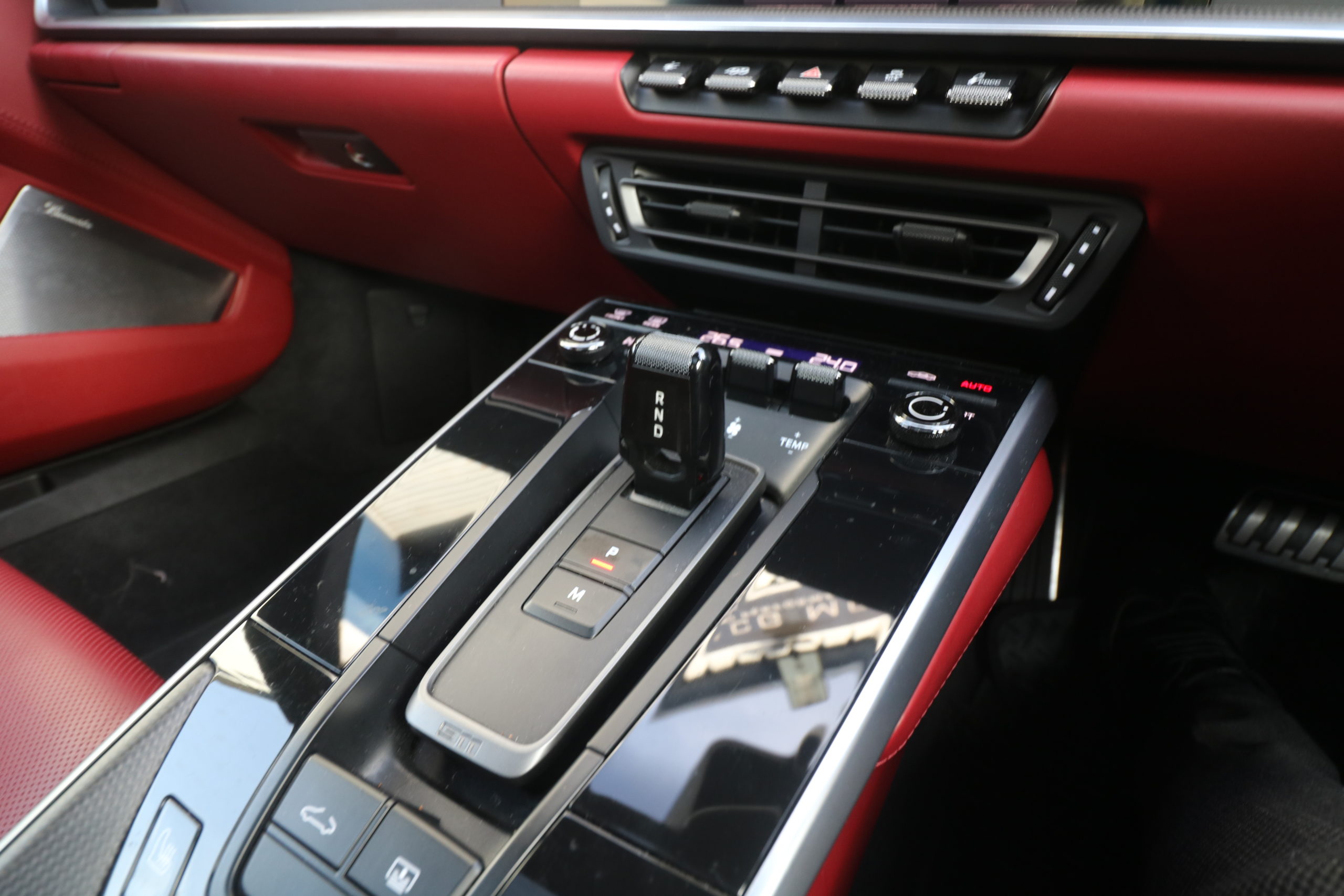 2022 (72) Porsche 911 3.7T 992 Turbo S PDK 4WD Euro 6 (s/s) 2dr