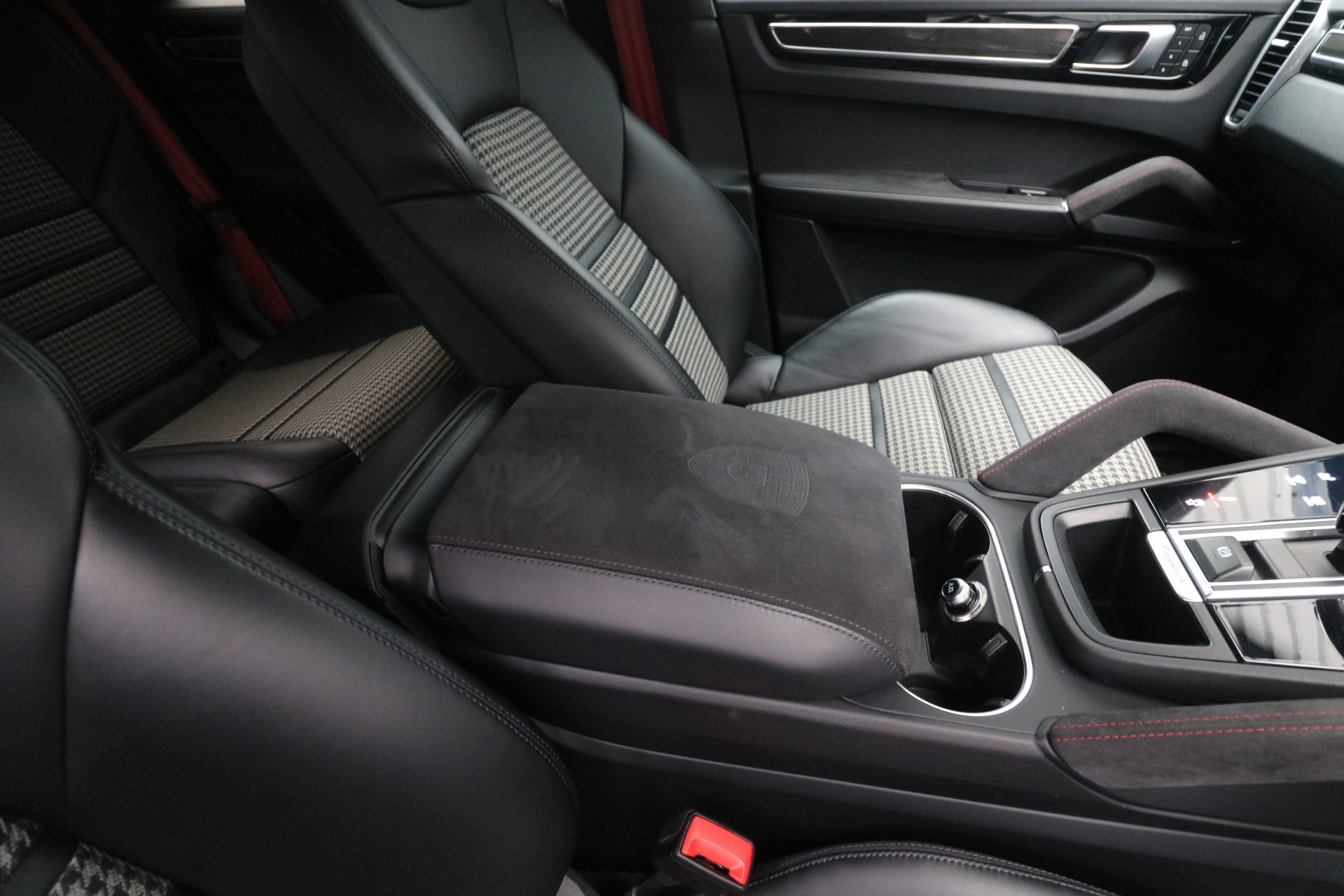 2023 (72) Porsche Cayenne 4.0T V8 GTS TiptronicS 4WD Euro 6 (s/s) 5dr