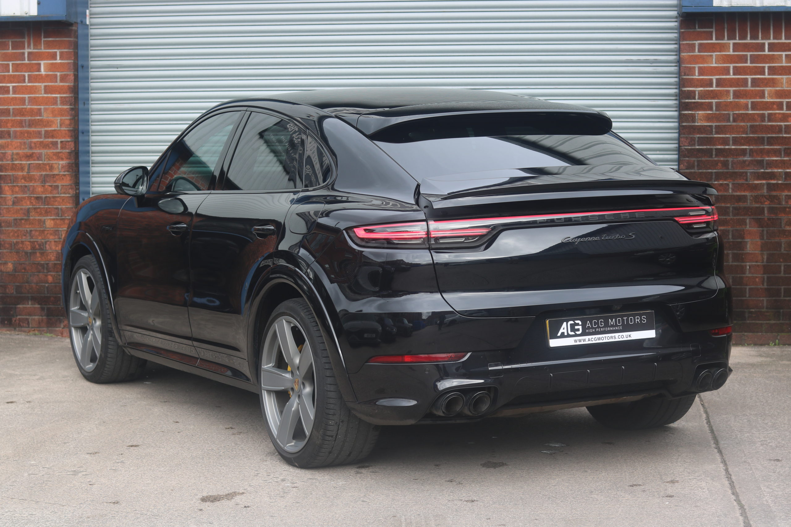 2021 (21) Porsche Cayenne 4.0 V8 E-Hybrid 17.9kWh Turbo S TiptronicS 4WD Euro 6 (s/s) 5dr