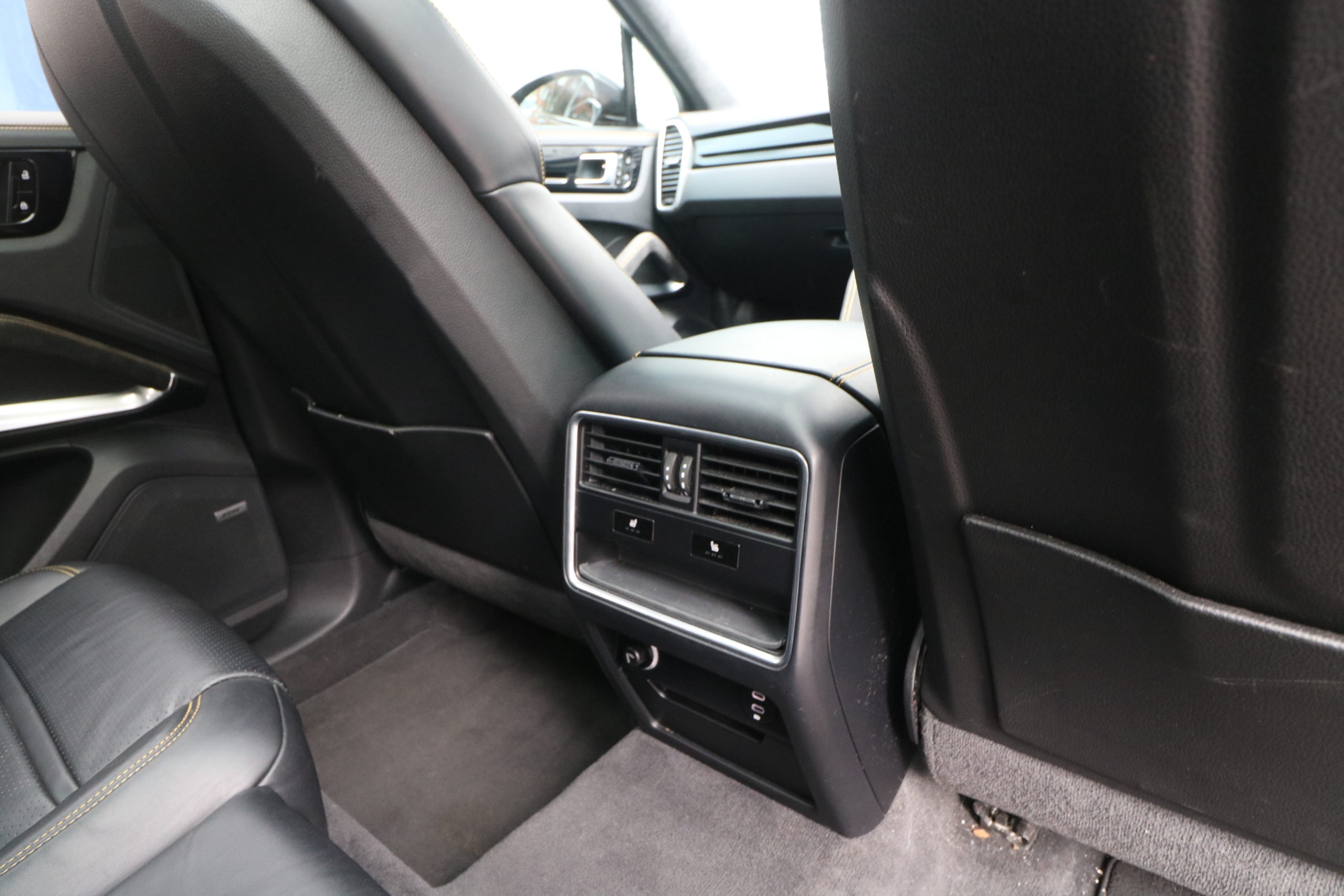 2021 (21) Porsche Cayenne 4.0 V8 E-Hybrid 17.9kWh Turbo S TiptronicS 4WD Euro 6 (s/s) 5dr