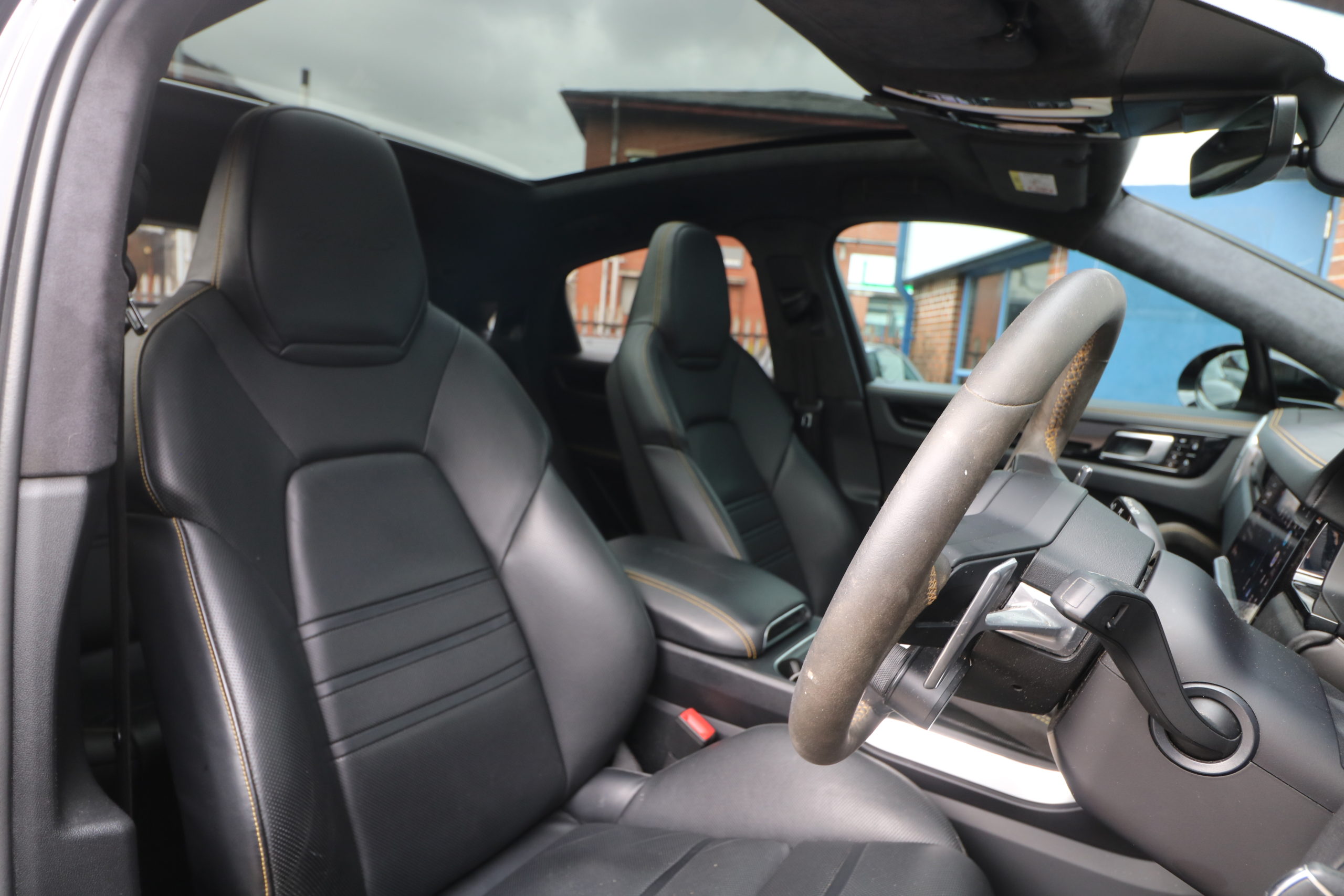 2021 (21) Porsche Cayenne 4.0 V8 E-Hybrid 17.9kWh Turbo S TiptronicS 4WD Euro 6 (s/s) 5dr