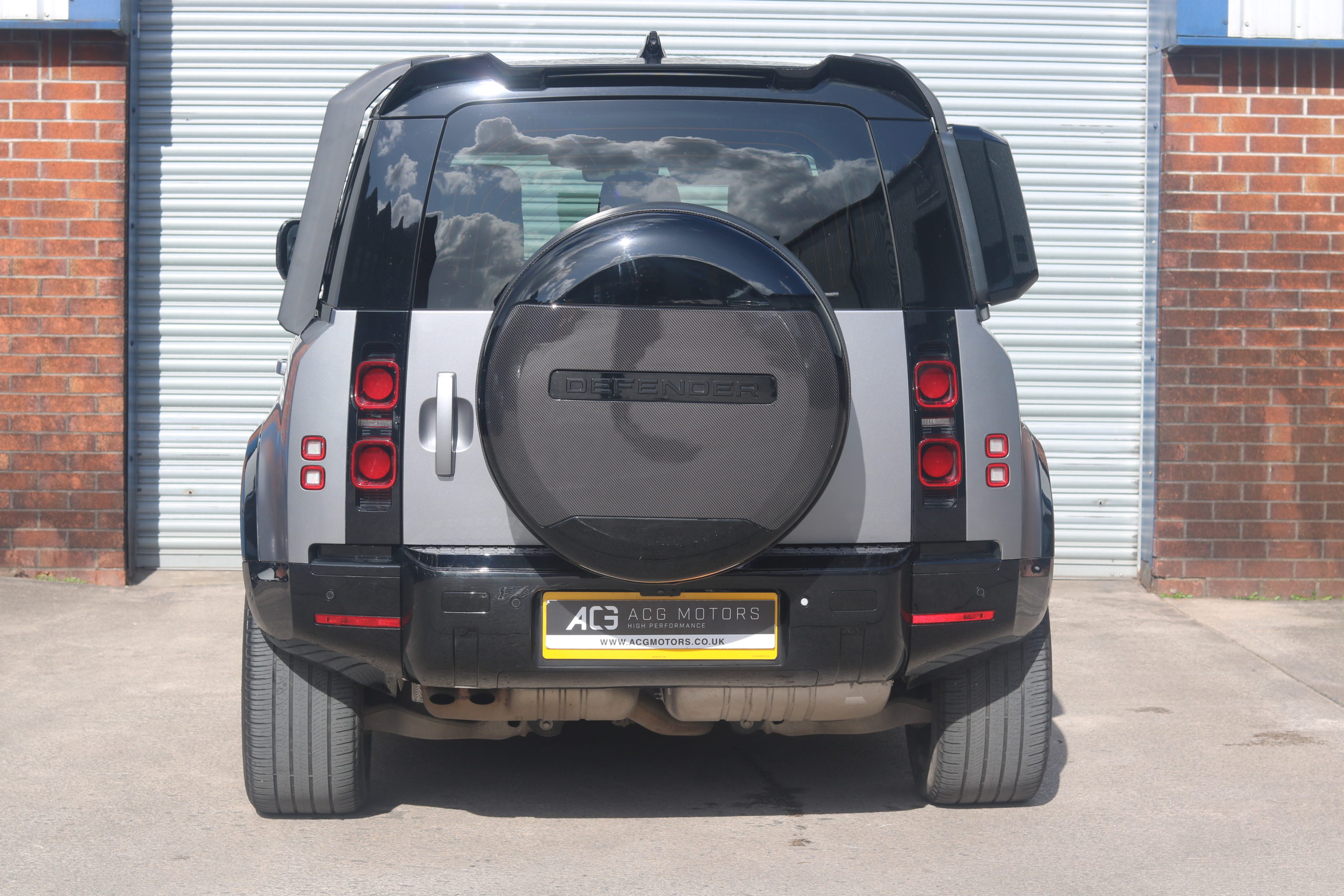 2023 (23) Land Rover Defender 110 3.0 D250 MHEV HSE Auto 4WD Euro 6 (s/s) 5dr