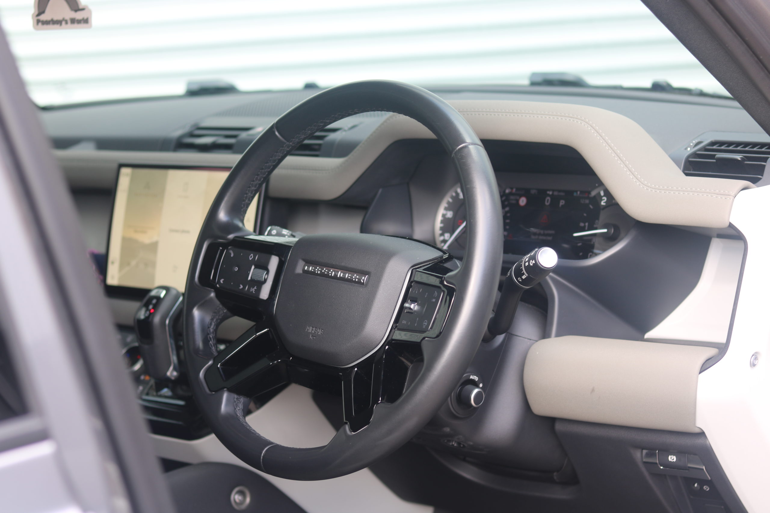 2023 (23) Land Rover Defender 110 3.0 D250 MHEV HSE Auto 4WD Euro 6 (s/s) 5dr
