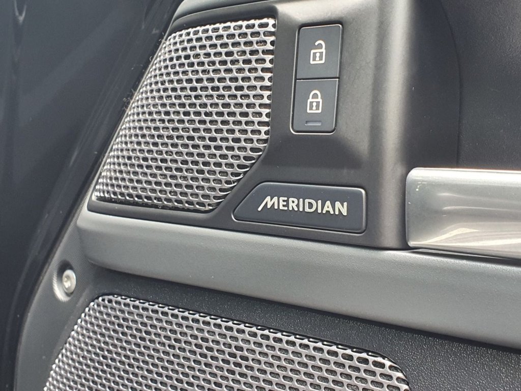 2023 (73) Land Rover Defender 110 3.0 D300 MHEV X-Dynamic HSE Auto 4WD Euro 6 (s/s) 5dr