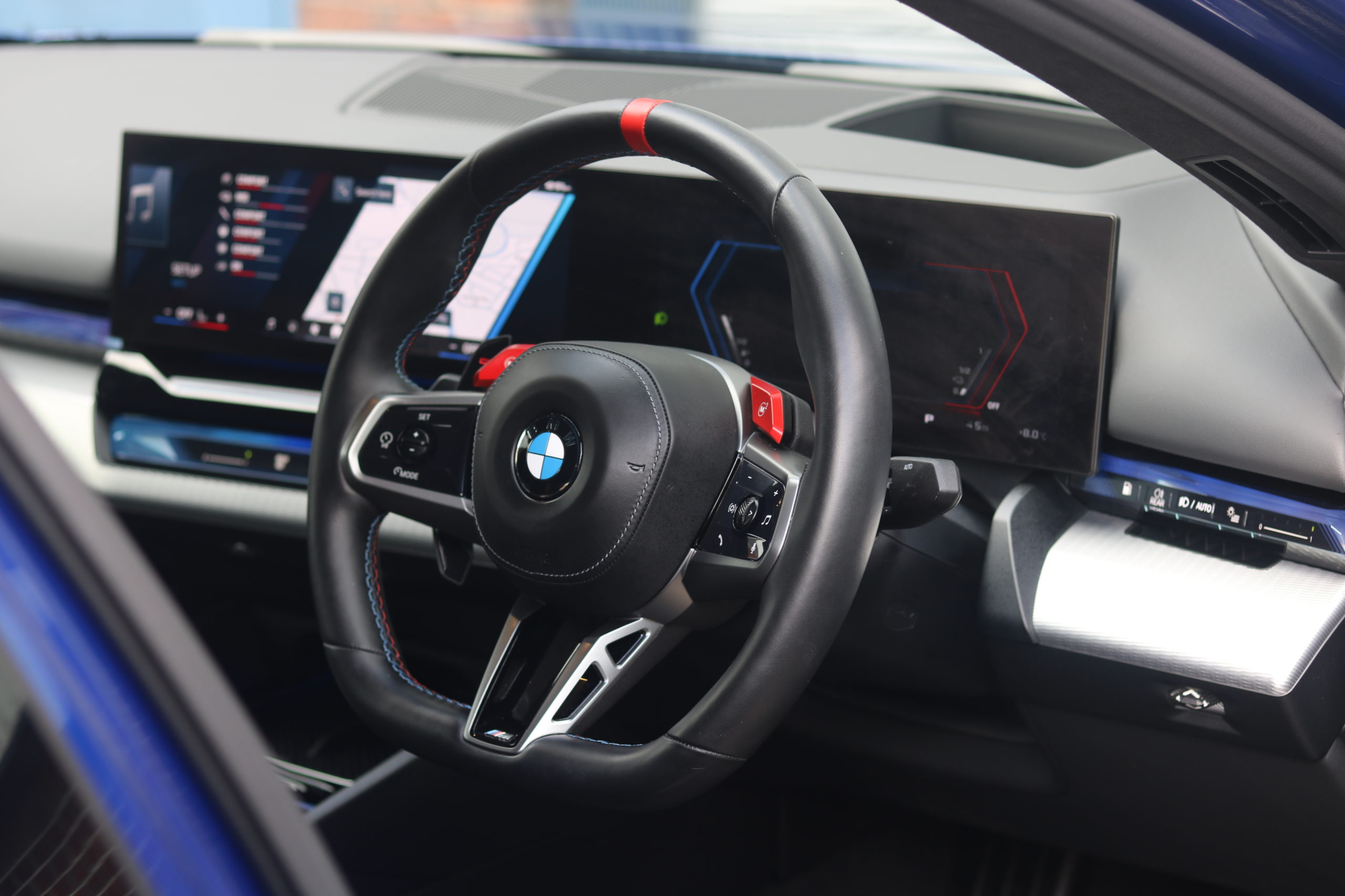 2025 (75) BMW M5 4.4 22.1kWh Steptronic xDrive Euro 6 (s/s) 4dr